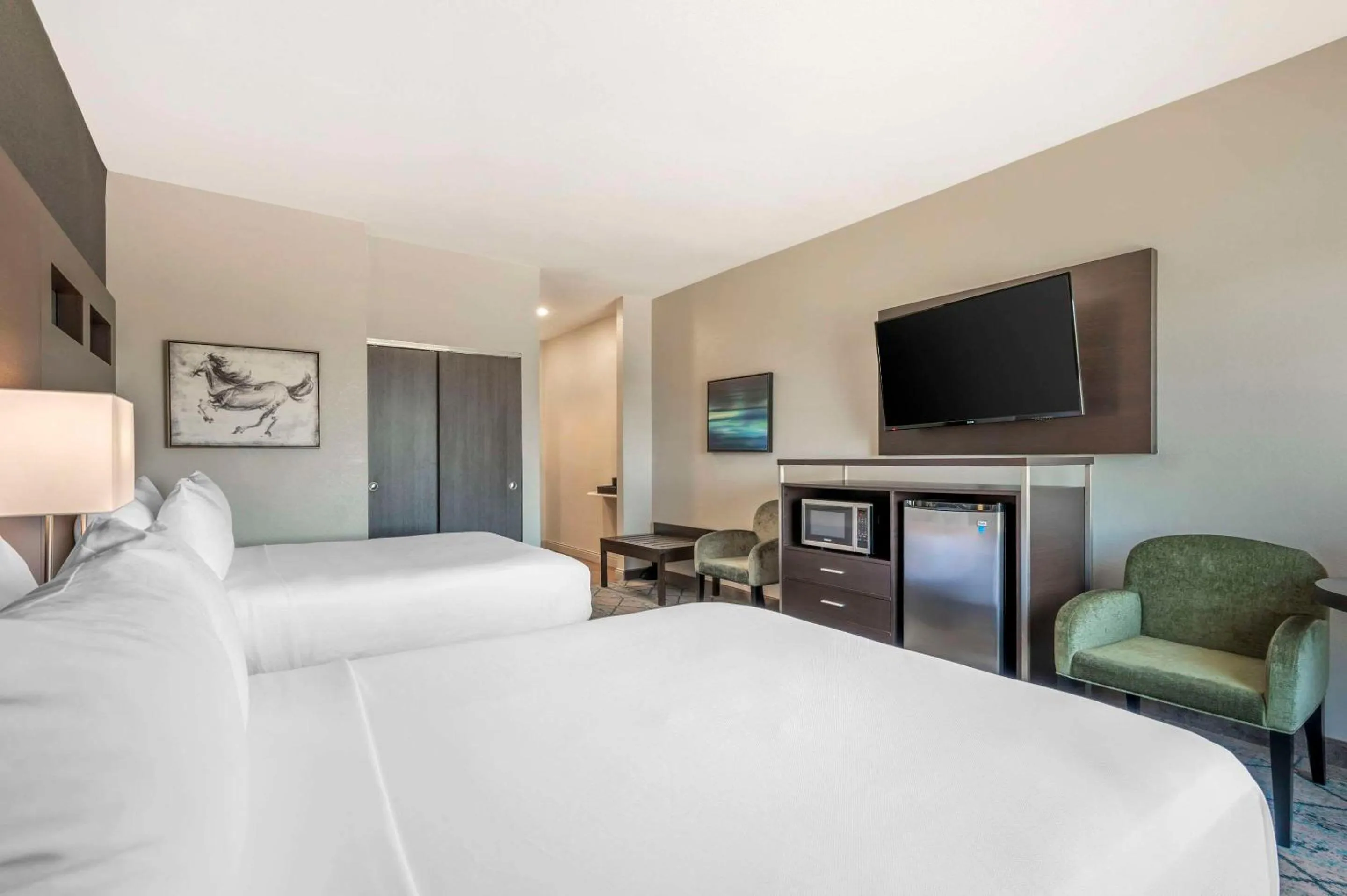 Bedroom, Bed in Comfort Inn & Suites Clarksville - Louisville North