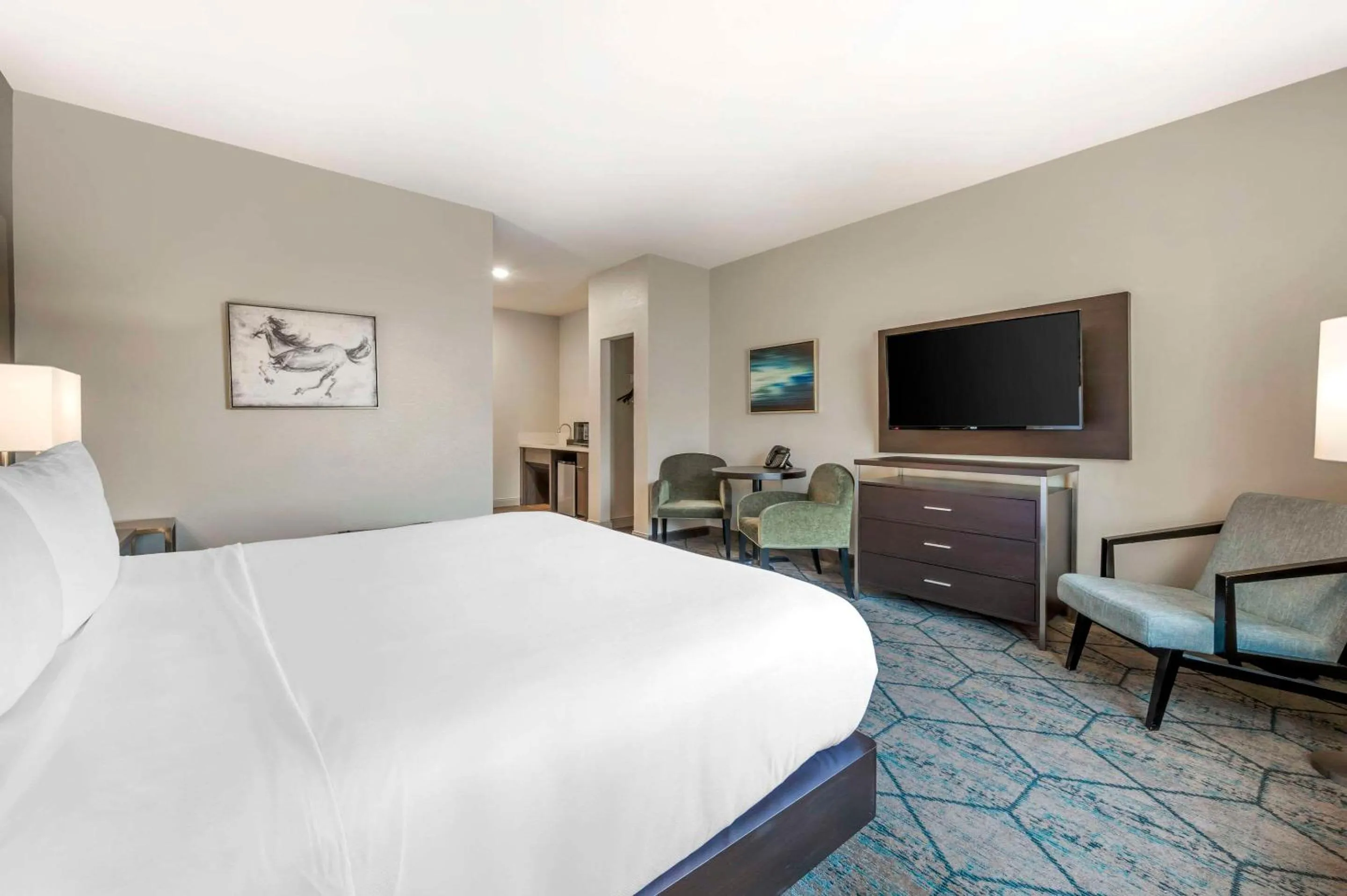 Bedroom, Bed in Comfort Inn & Suites Clarksville - Louisville North