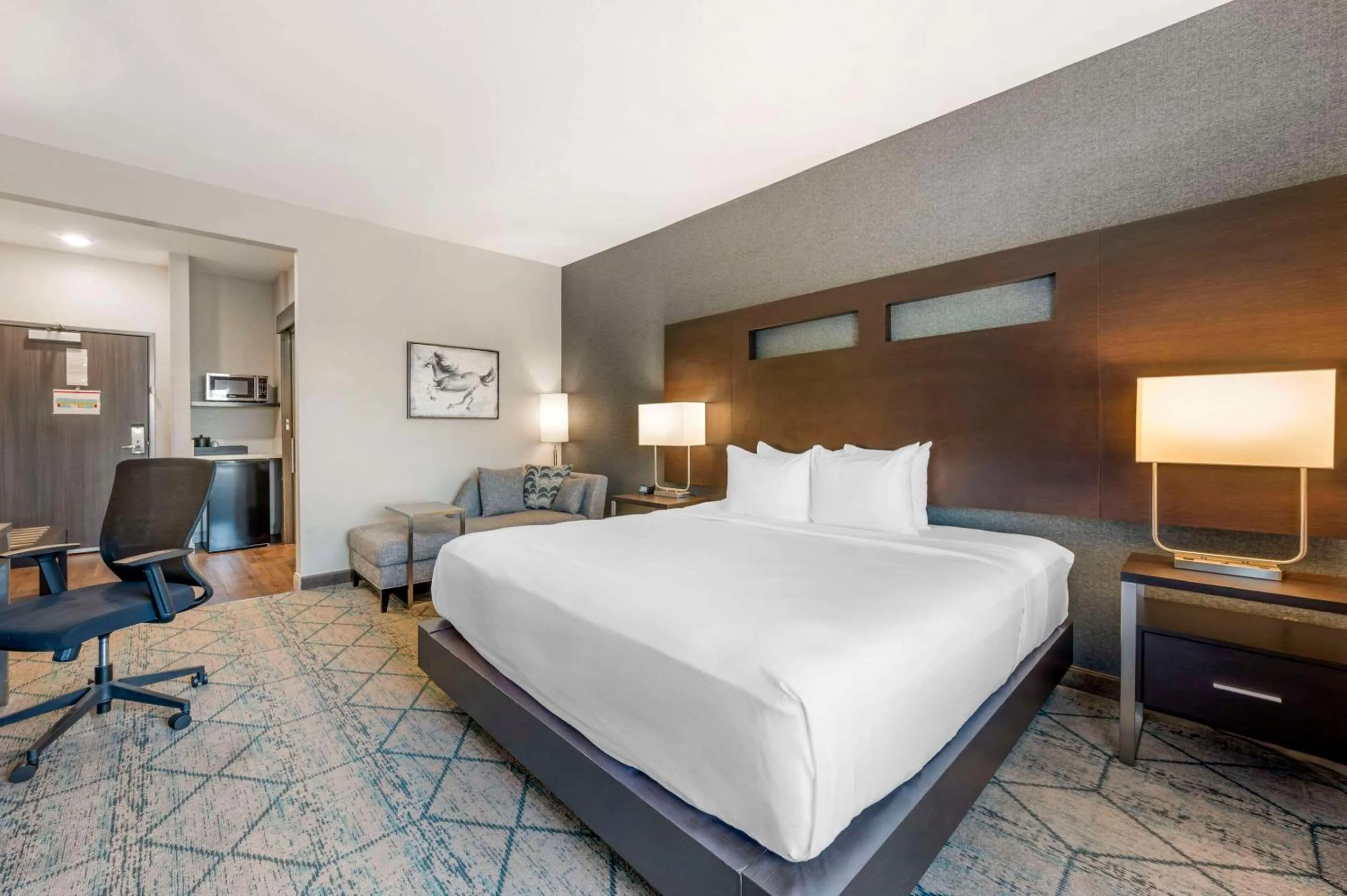 Bedroom, Bed in Comfort Inn & Suites Clarksville - Louisville North