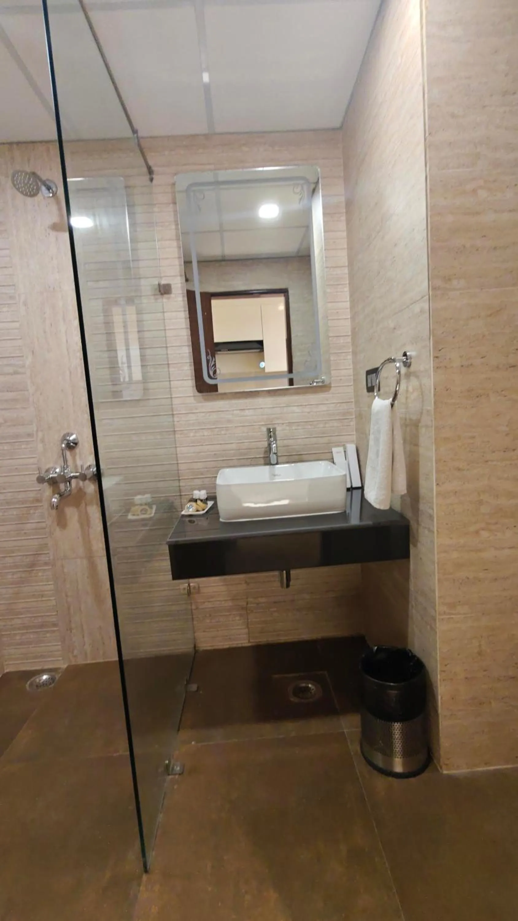 Bathroom in Hotel Livbox