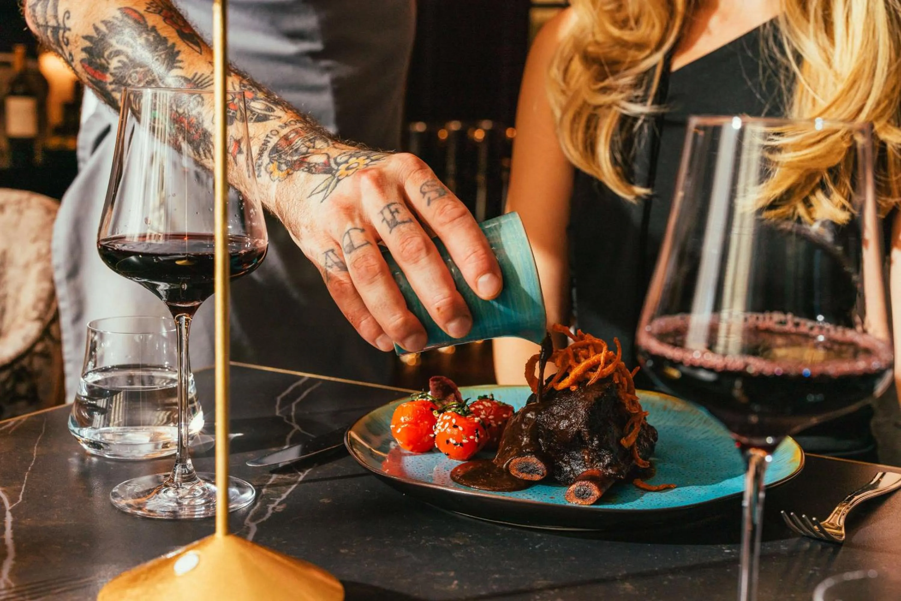 Lounge or bar in Hilton Vienna Plaza