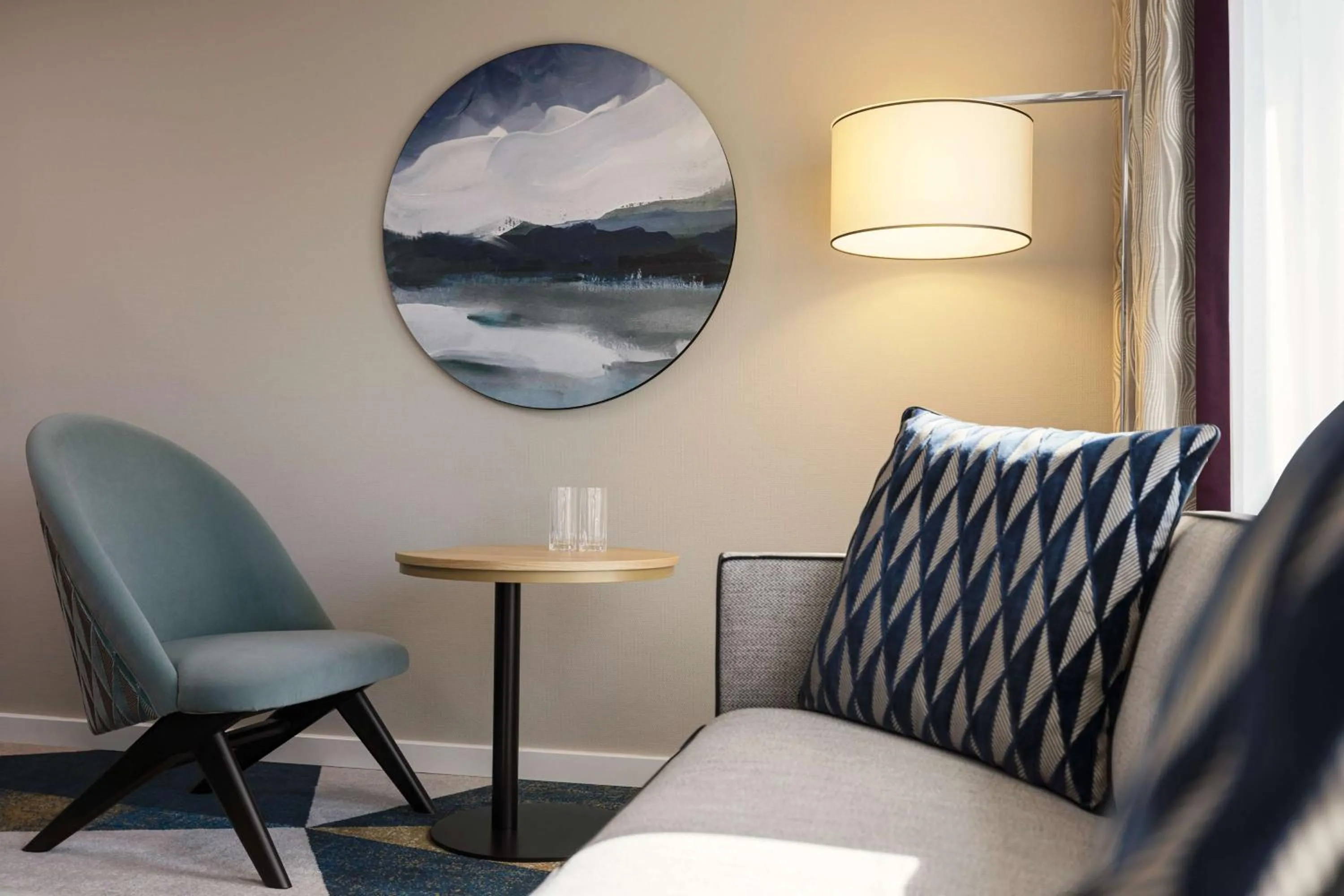 Living room in Hilton Vienna Waterfront