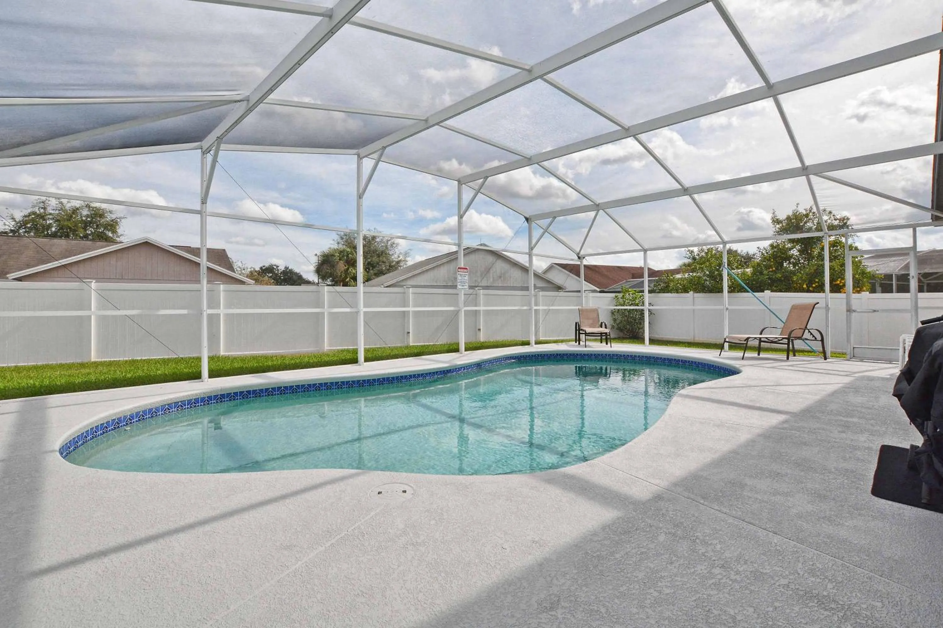 Property building in Indian Ridge- 4 Bedroom Pool Home- 2405Ir