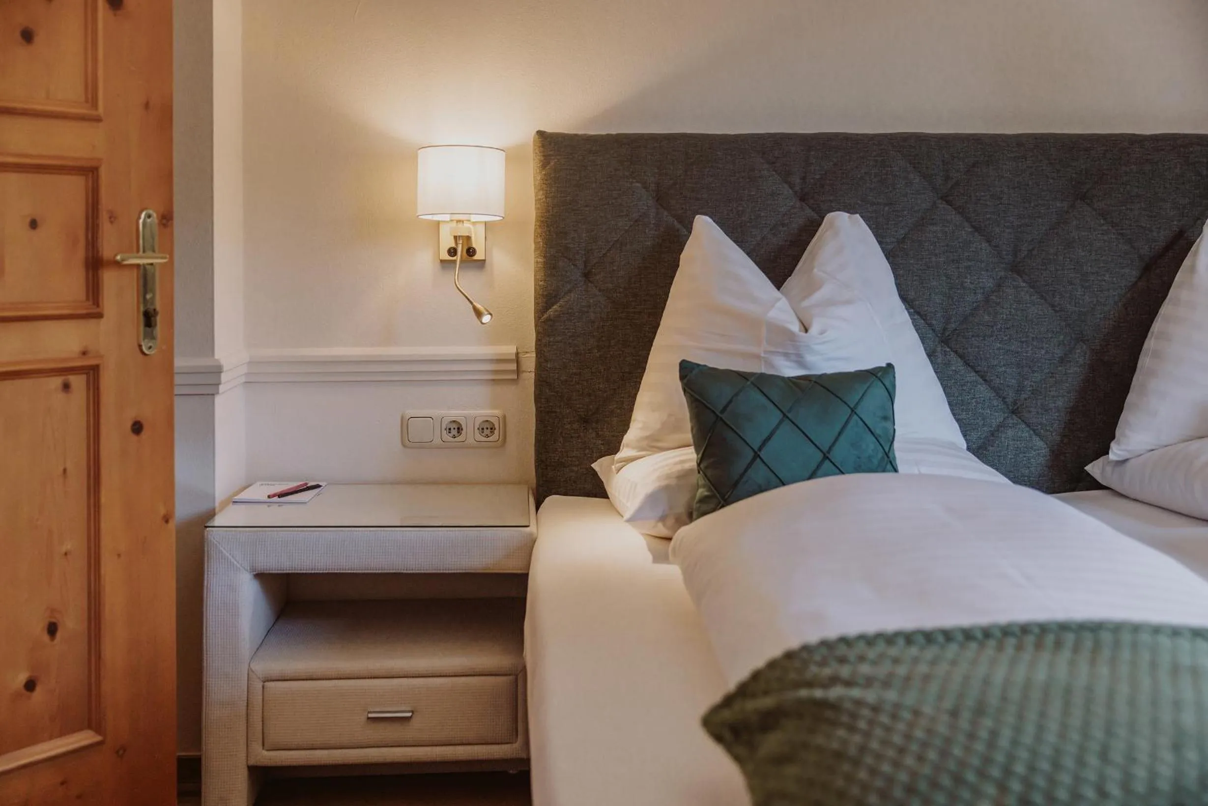 Bedroom, Bed in Hotel Glücksschmiede - Hinterglemm