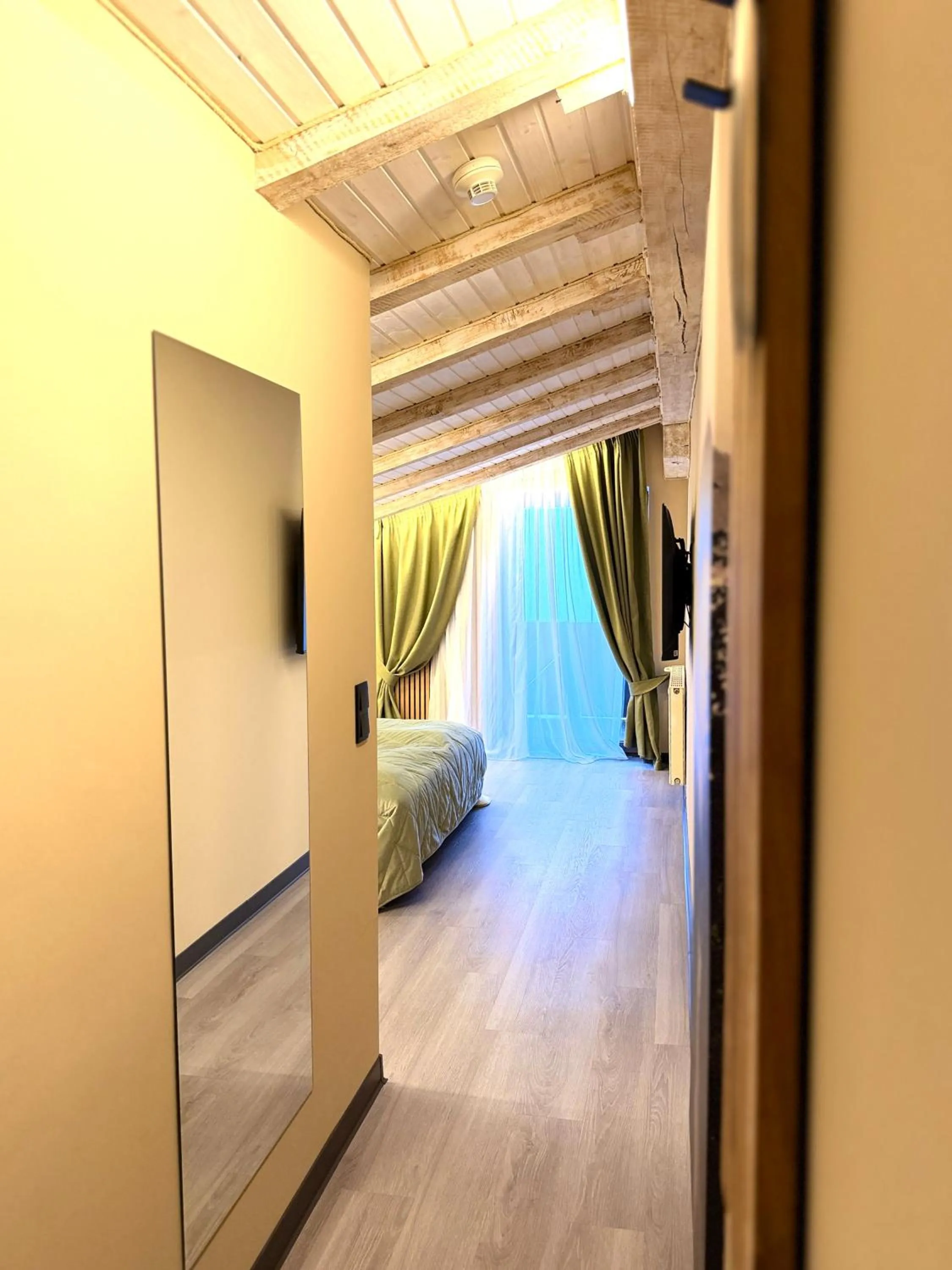 Bed in Mountains Hotel