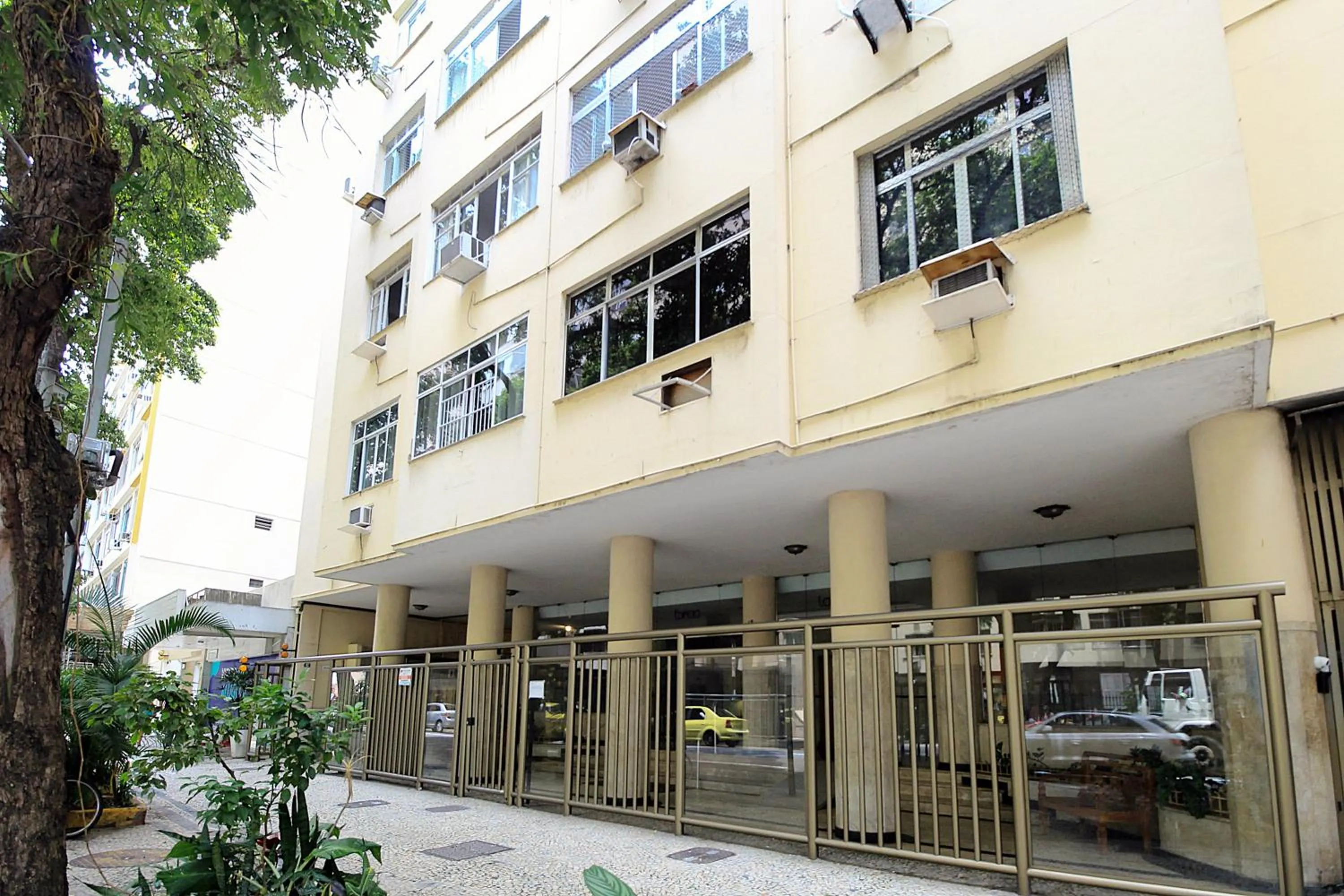 Facade/entrance in Rio Spot Homes Copacabana D050