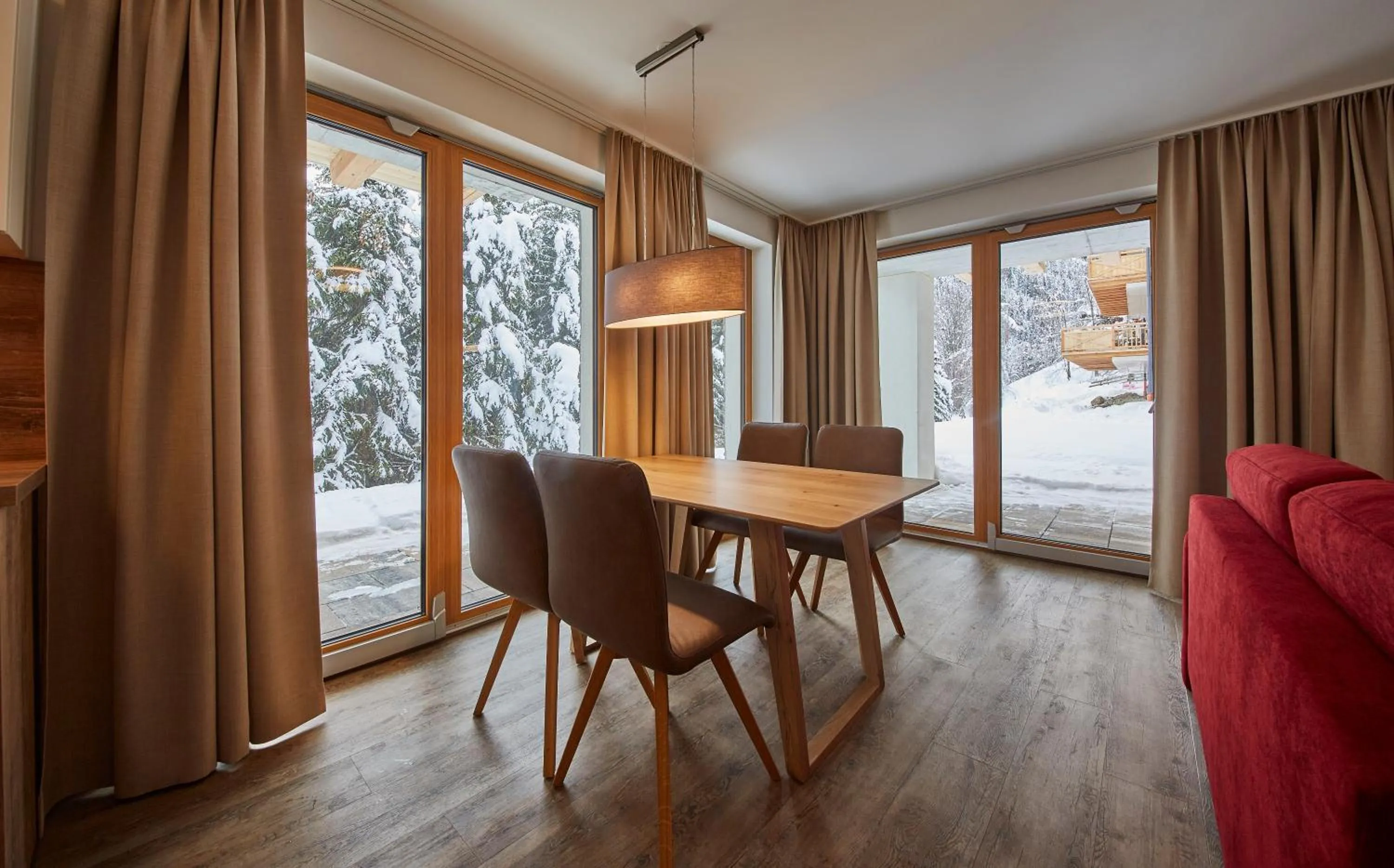 Dining area in AlpenParks Hotel & Apartment Sonnleiten