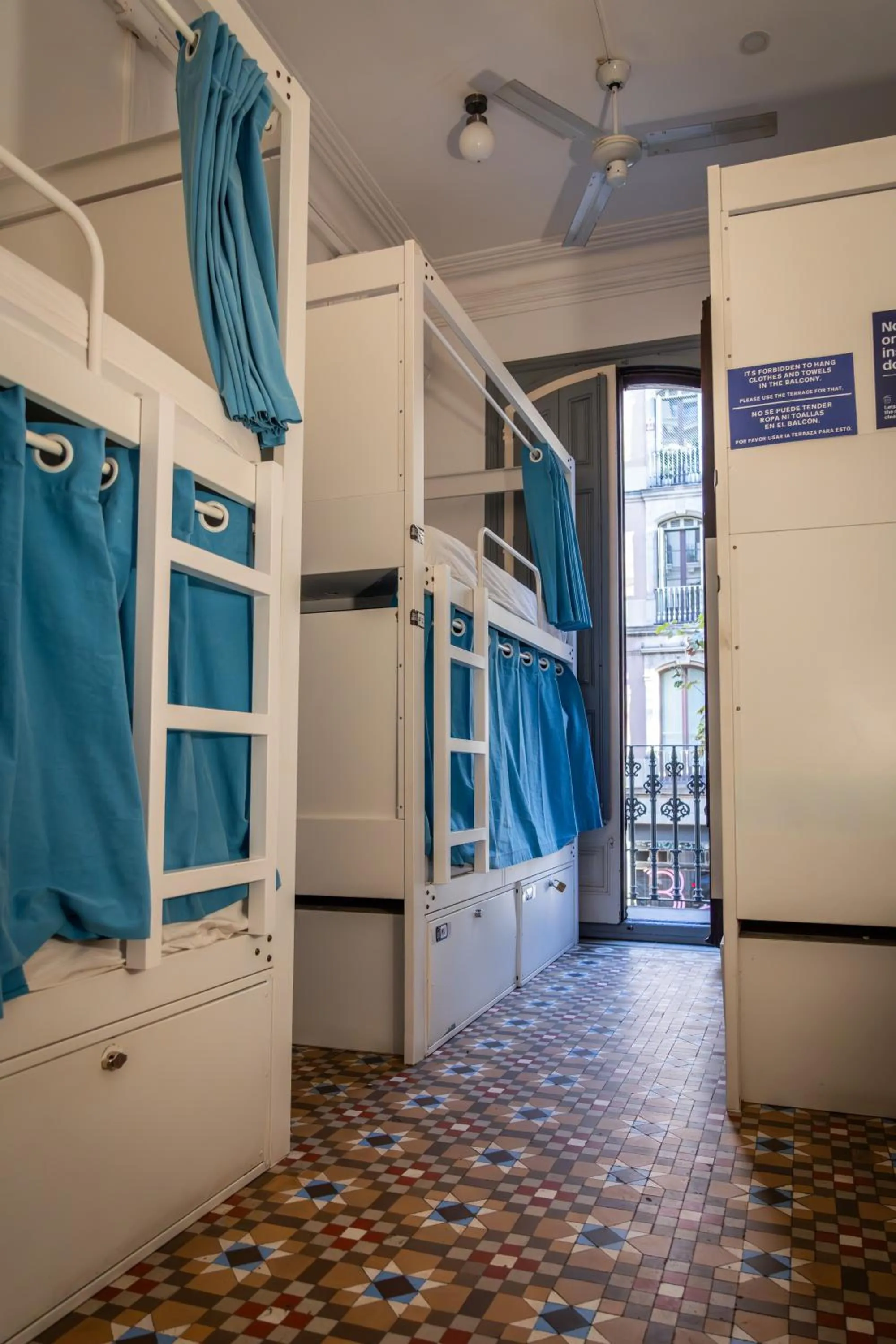 Bed in Soul Backpackers Barcelona