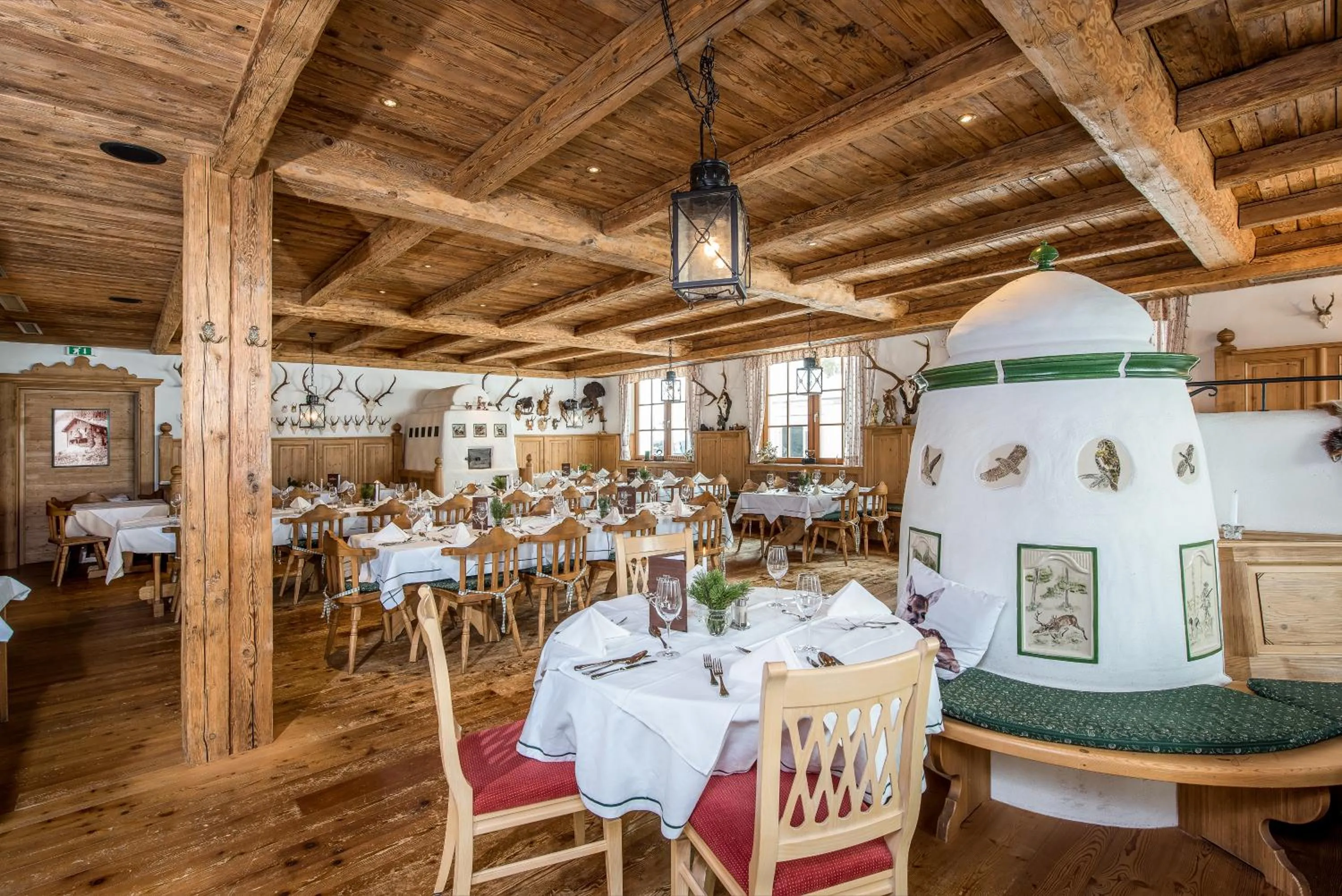 Restaurant/places to eat in Hotel Leonhard