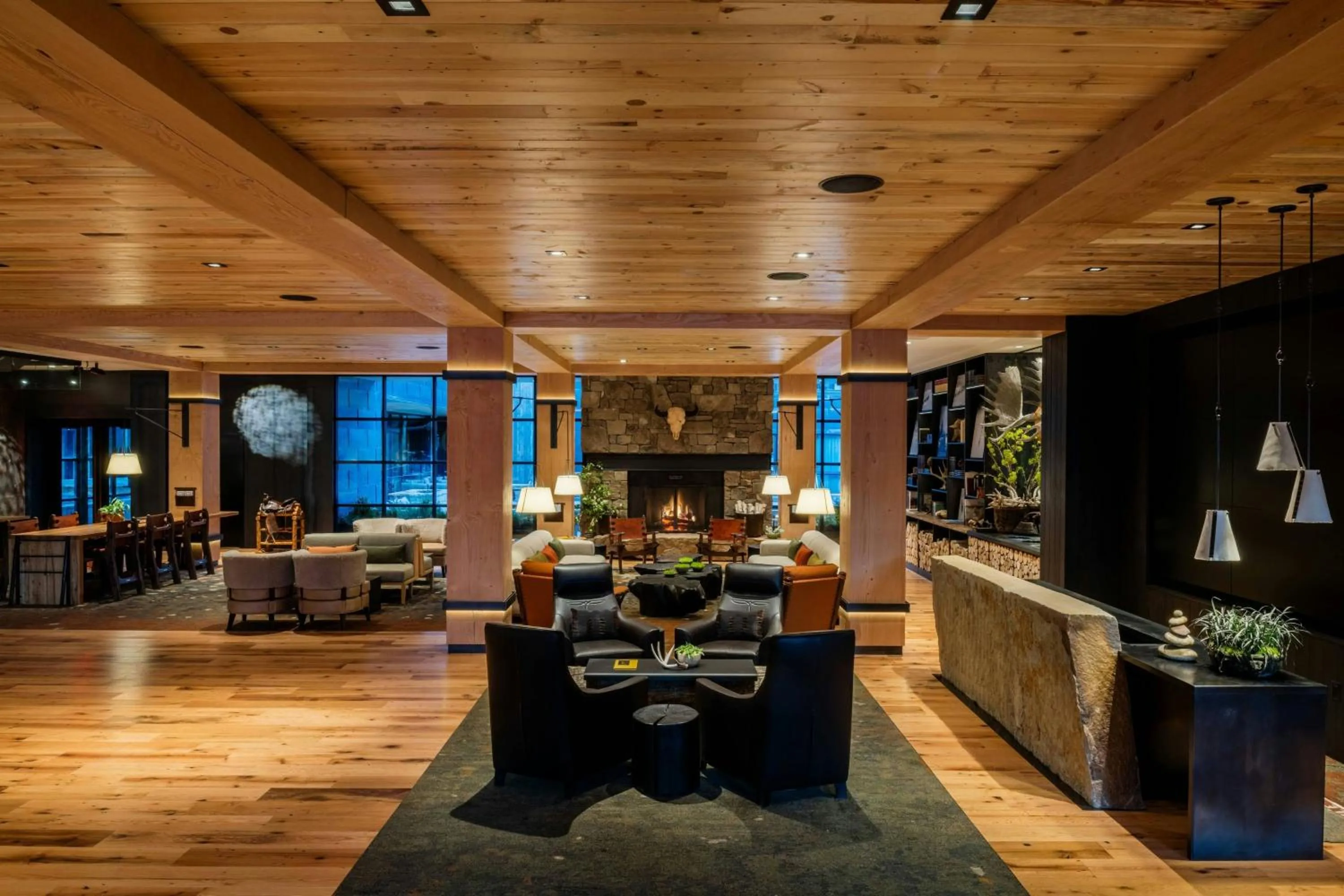 Lobby or reception in The Cloudveil, Autograph Collection