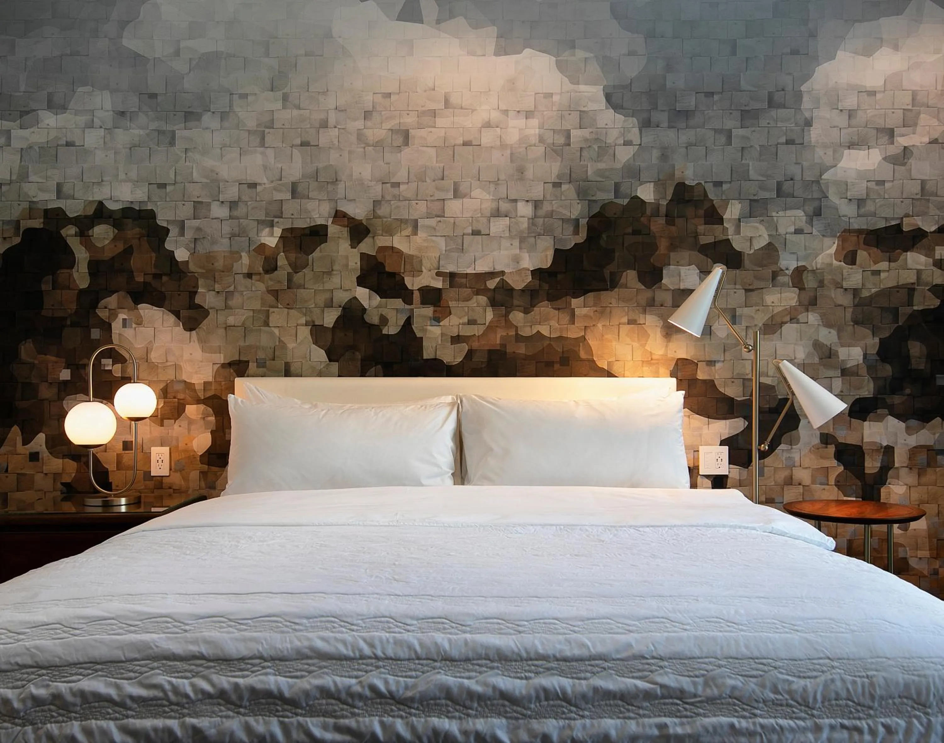 Bed in Le Meridien Pasadena Arcadia