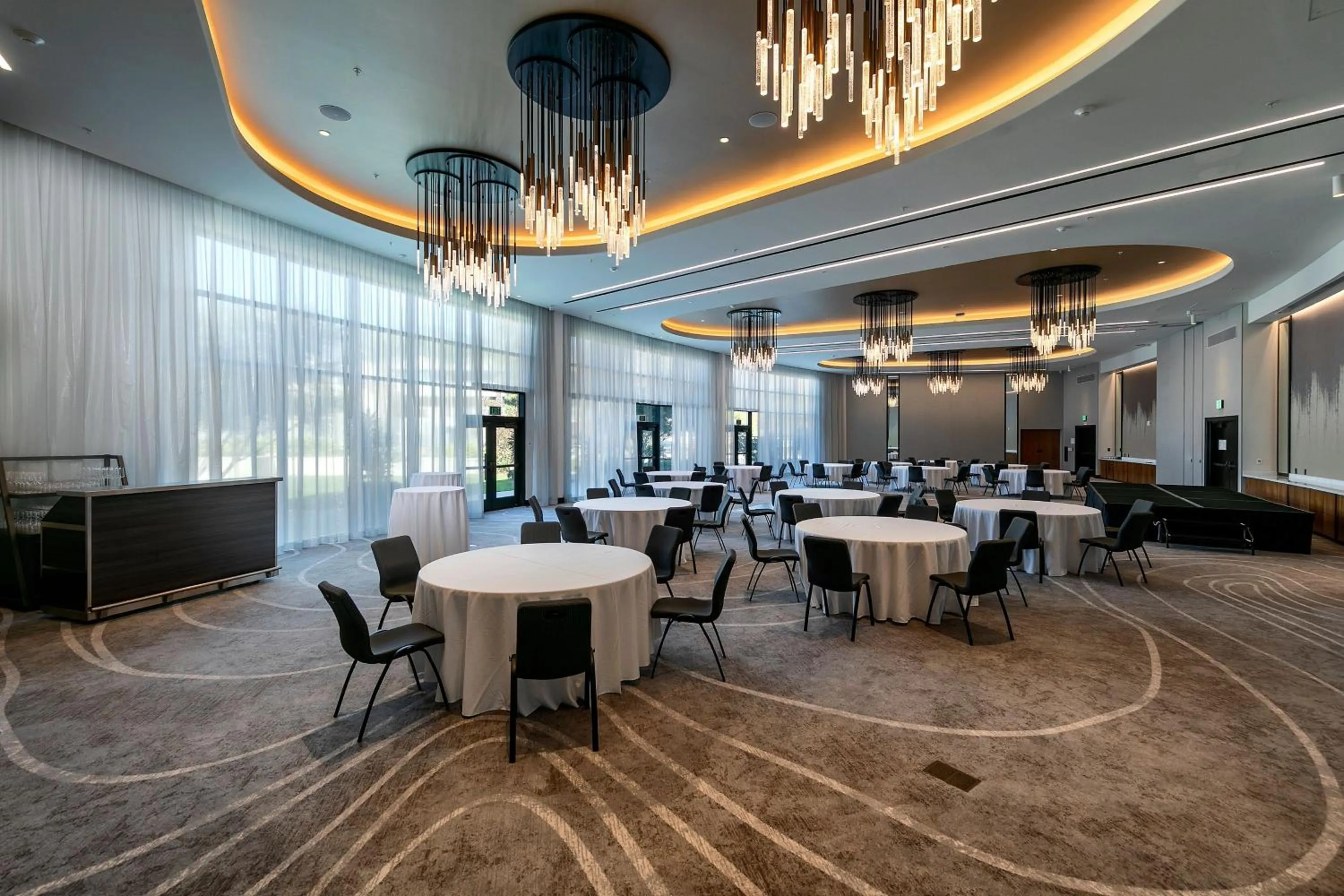 Meeting/conference room in Le Meridien Pasadena Arcadia