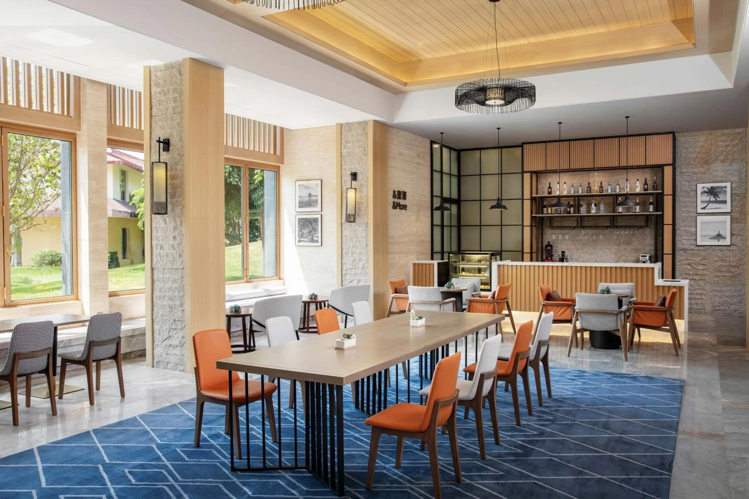 Lobby or reception in Sheraton Maoming Romantic Beach Resort