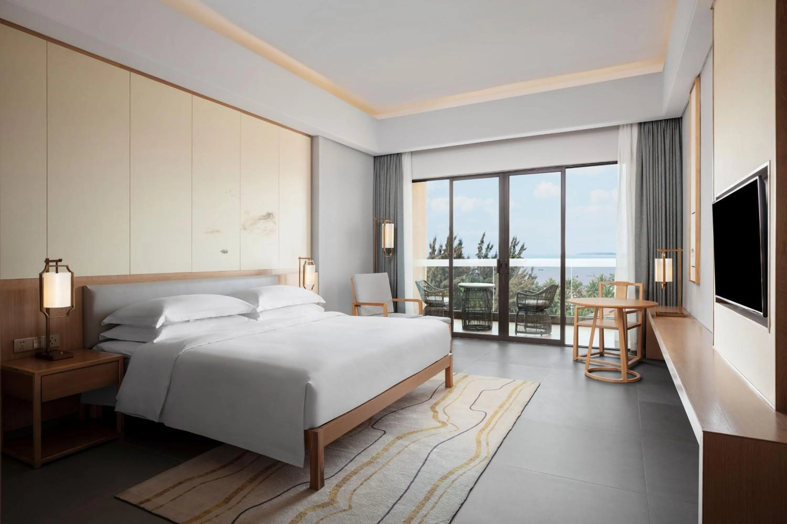 Photo of the whole room, Bed in Sheraton Maoming Romantic Beach Resort