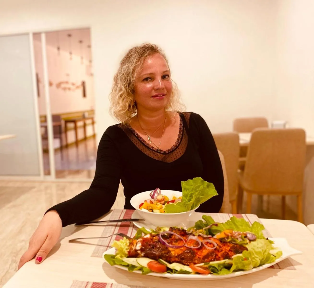 Dining area in Dacha Thoddoo
