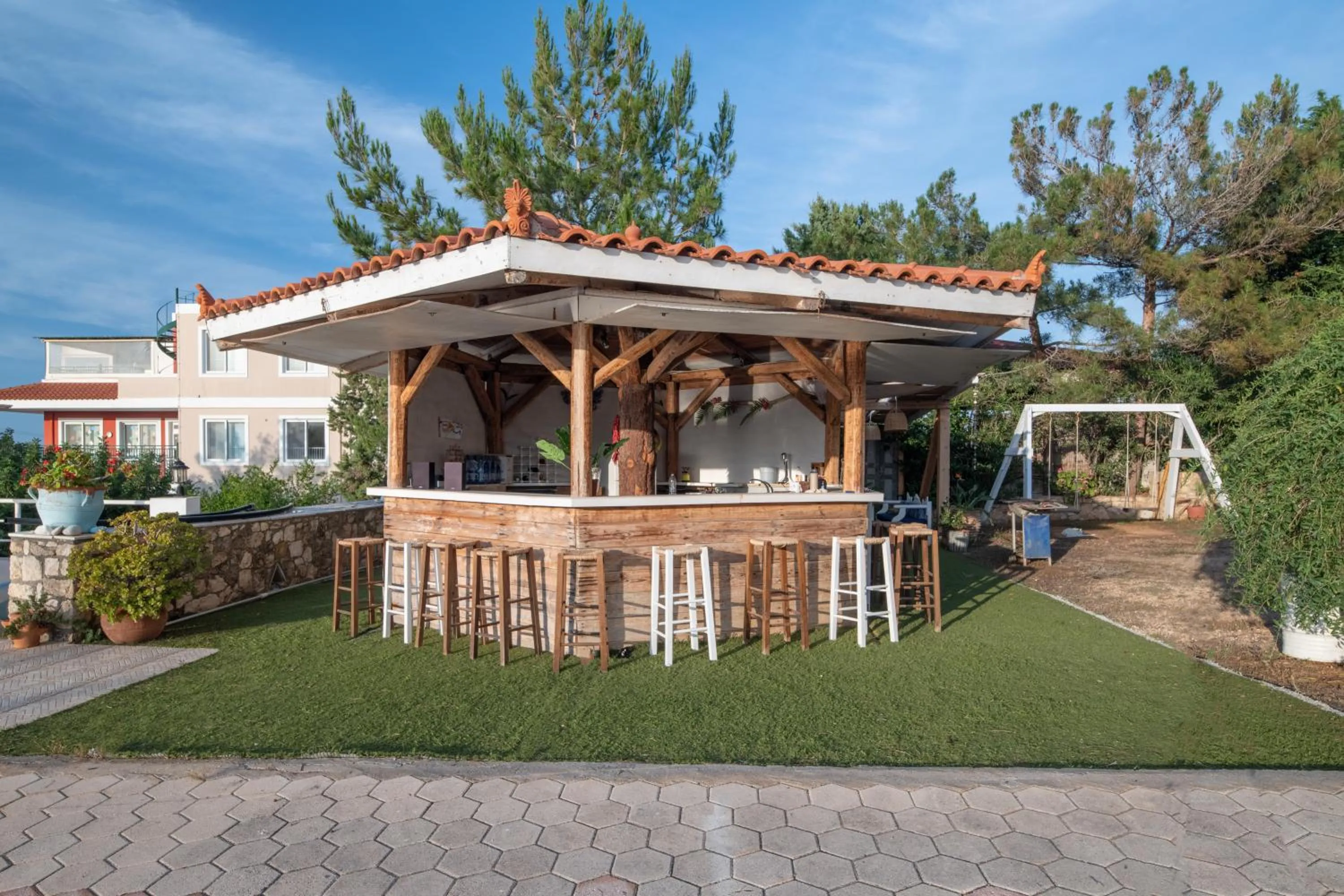 Restaurant/places to eat in Aegean Apartments