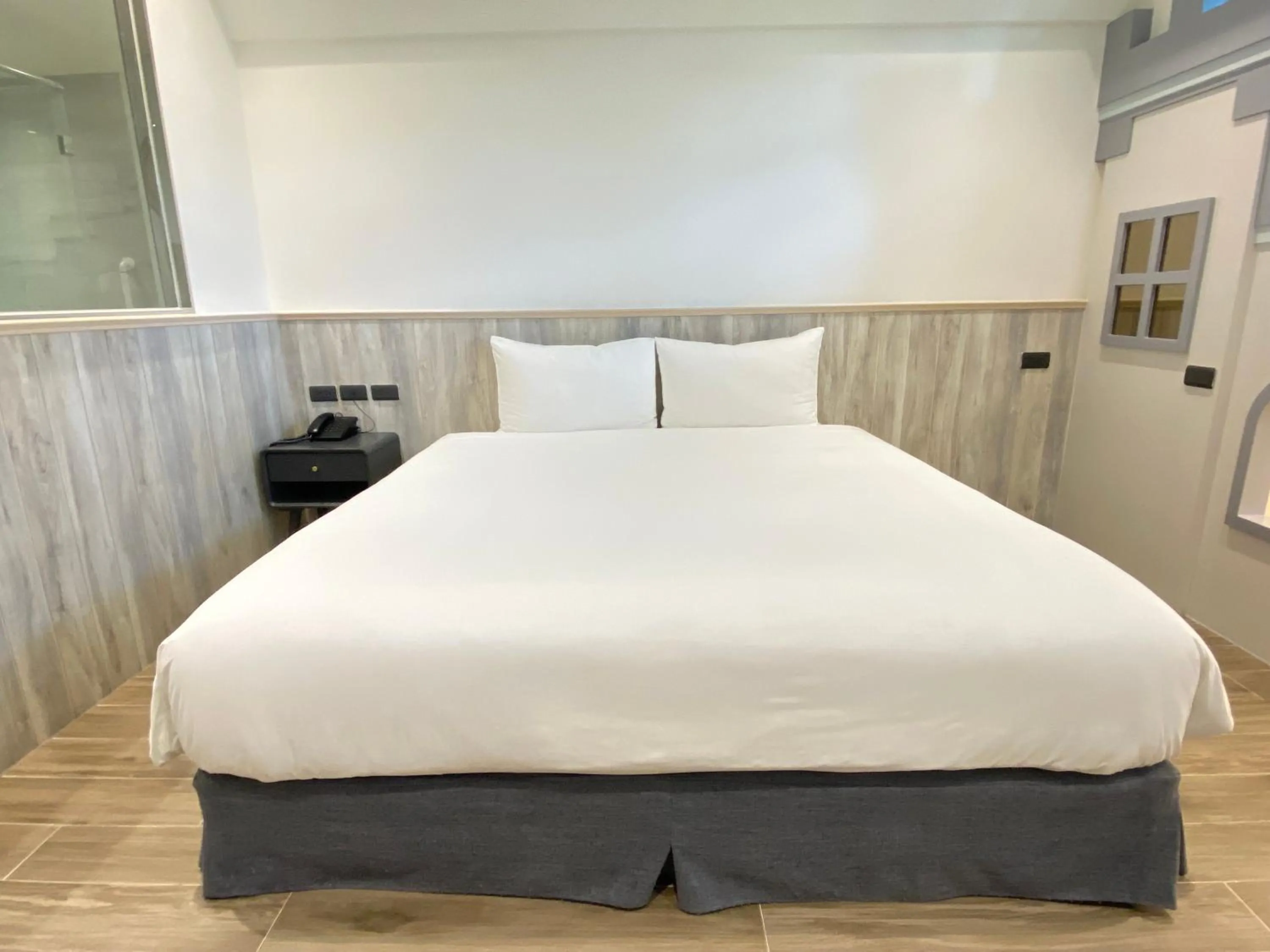 Bedroom, Bed in Shineworld 11