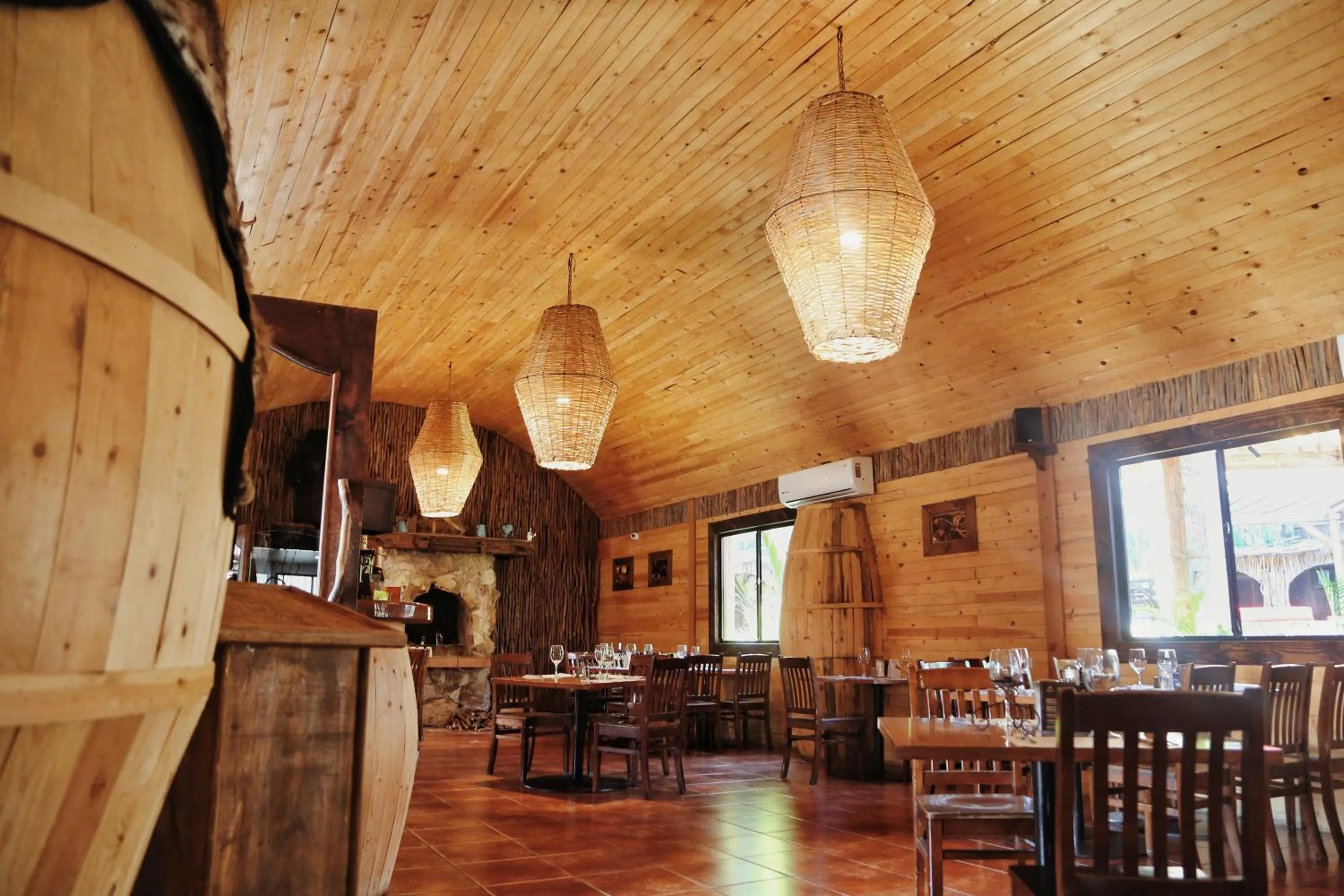 Restaurant/places to eat in Hotel Valle 13 Ruta del Vino