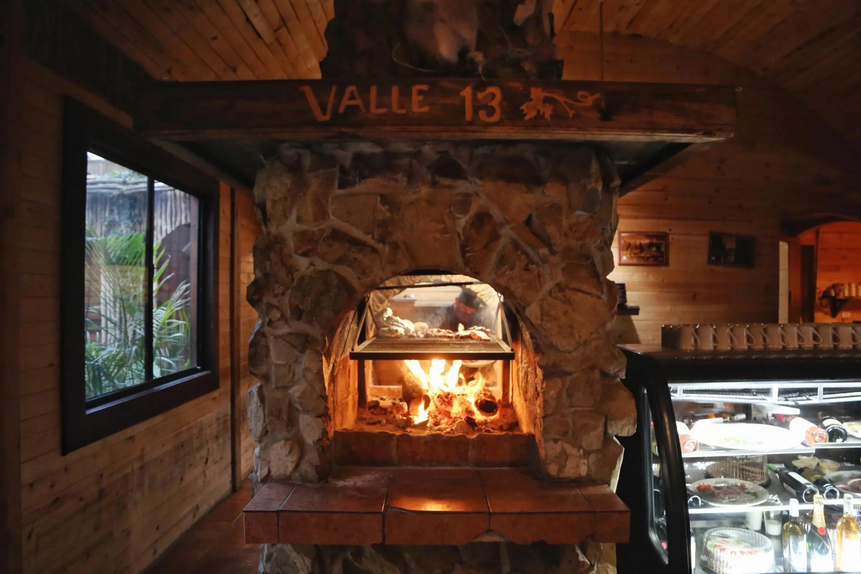 Restaurant/places to eat in Hotel Valle 13 Ruta del Vino