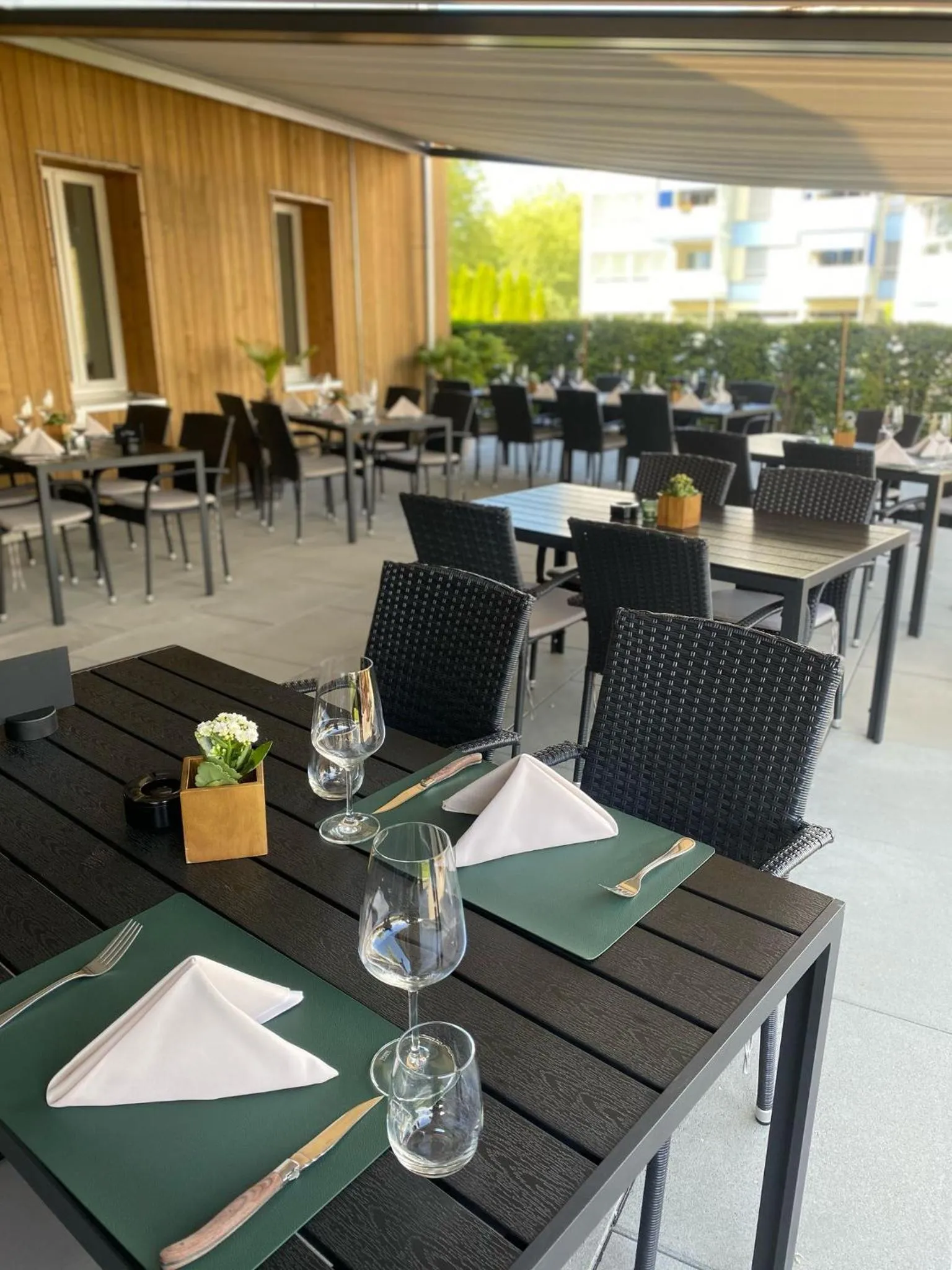 Restaurant/places to eat in Guesthouse Meitschi Thun - contactless self check-in