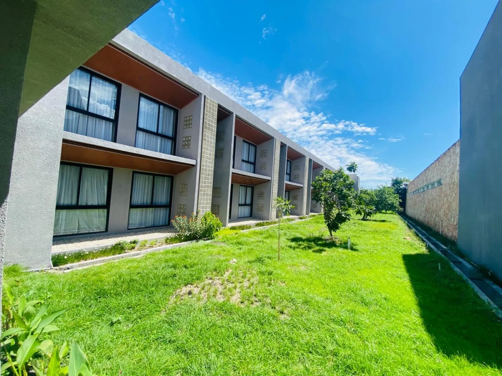 Garden in Kambaniru Beach Hotel and Resort