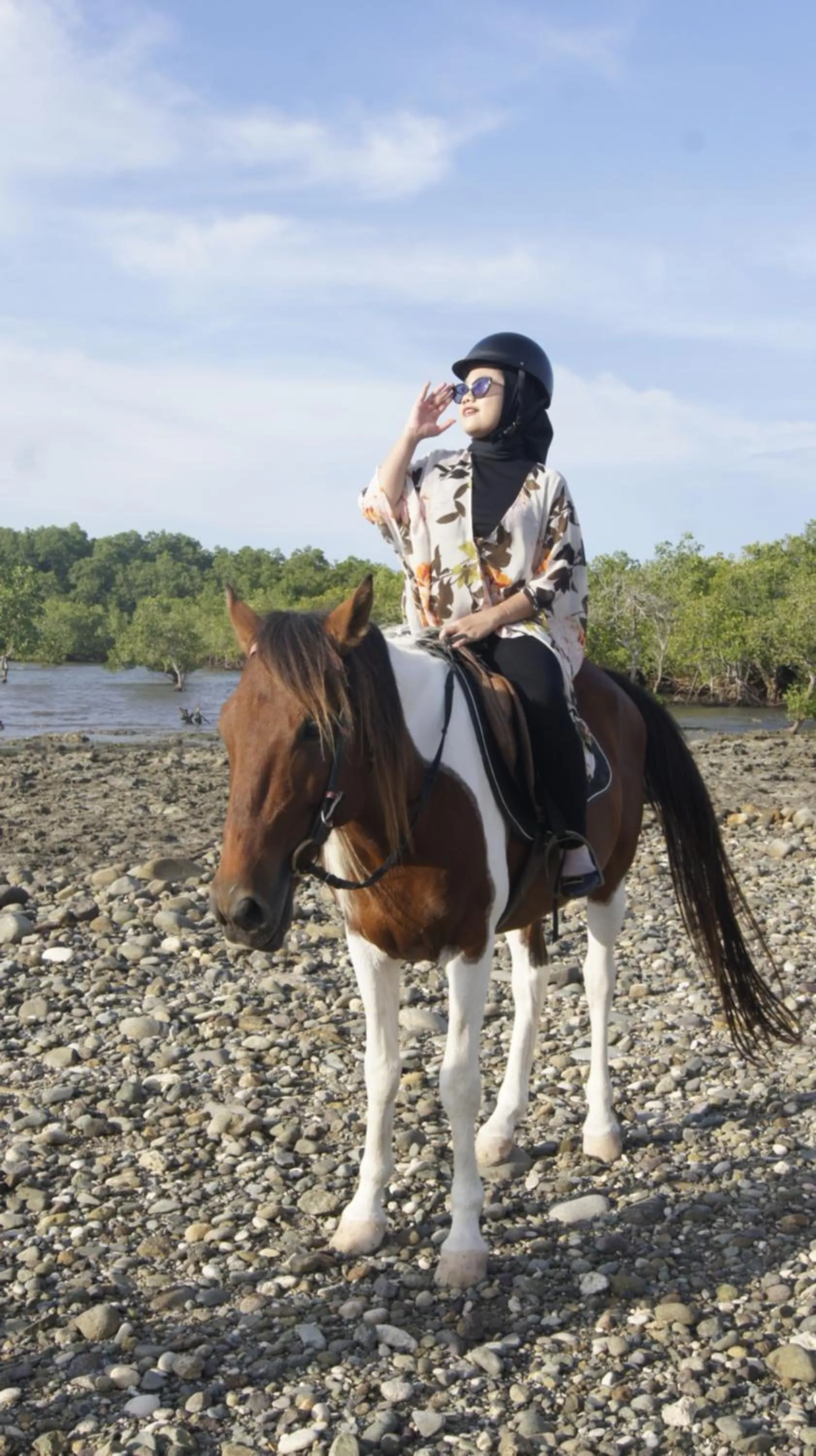 Horse-riding in Kambaniru Beach Hotel and Resort
