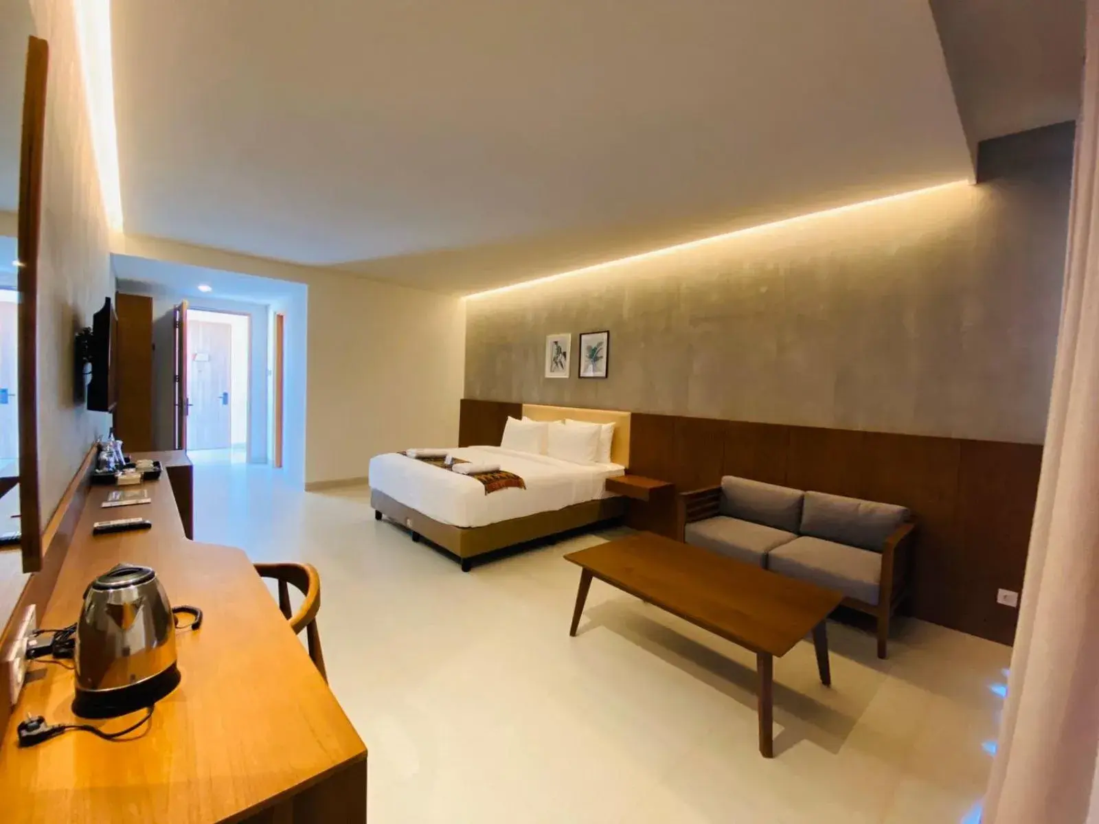 Suite with Garden View in Kambaniru Beach Hotel and Resort Suite with Garden View in Kambaniru Beach Hotel and Resort