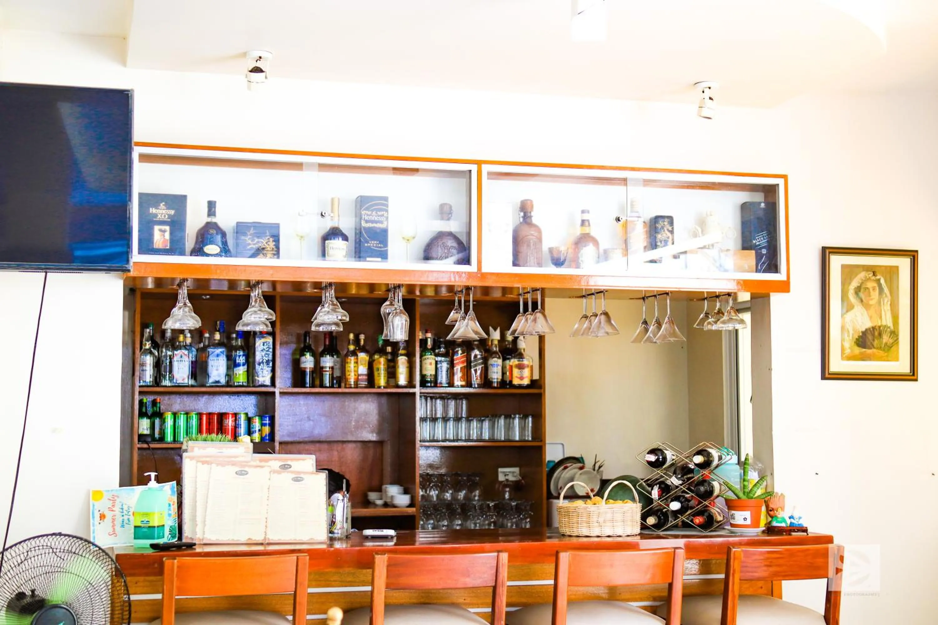 Restaurant/places to eat in Youhan Beach Resort