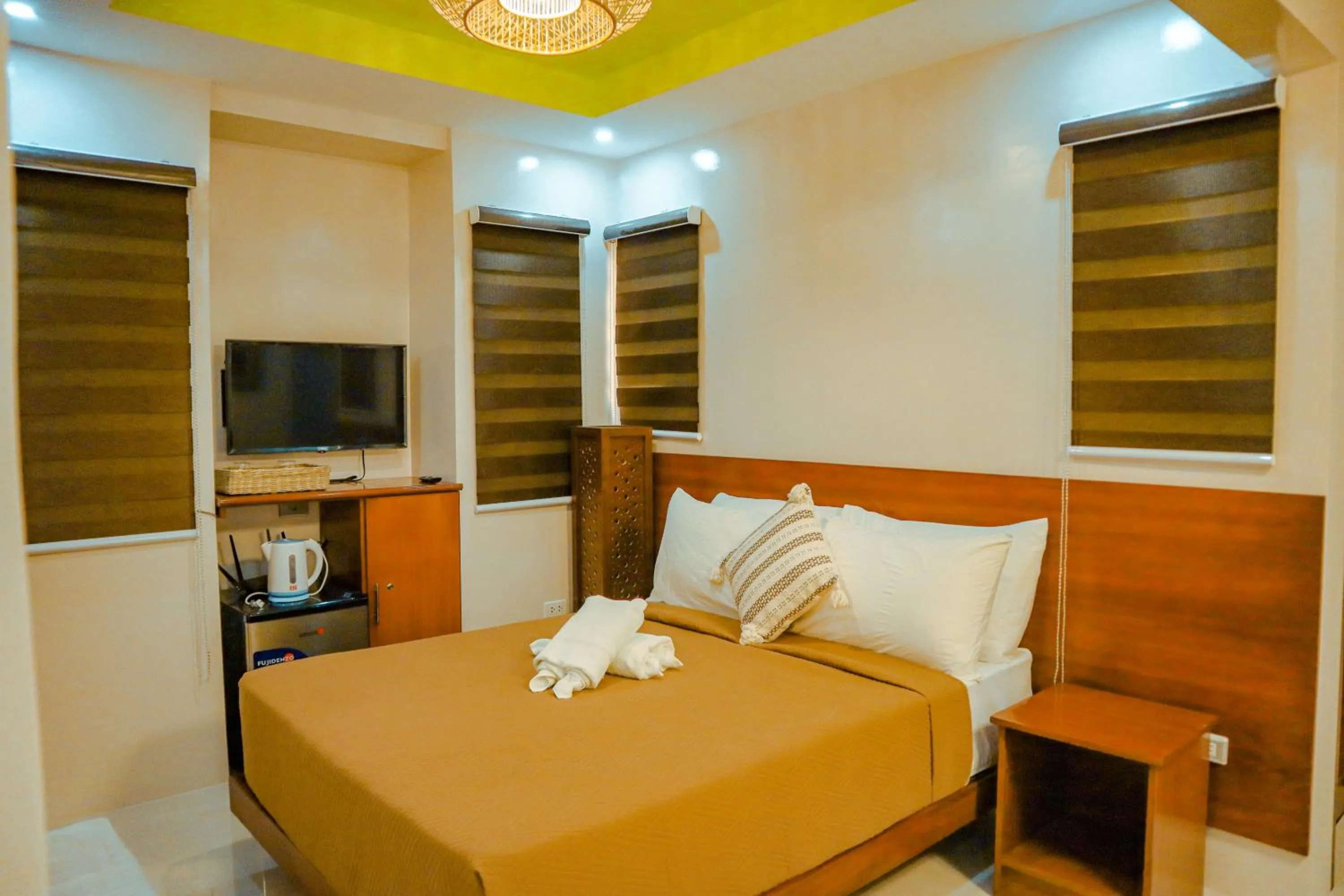 Bed in Youhan Beach Resort