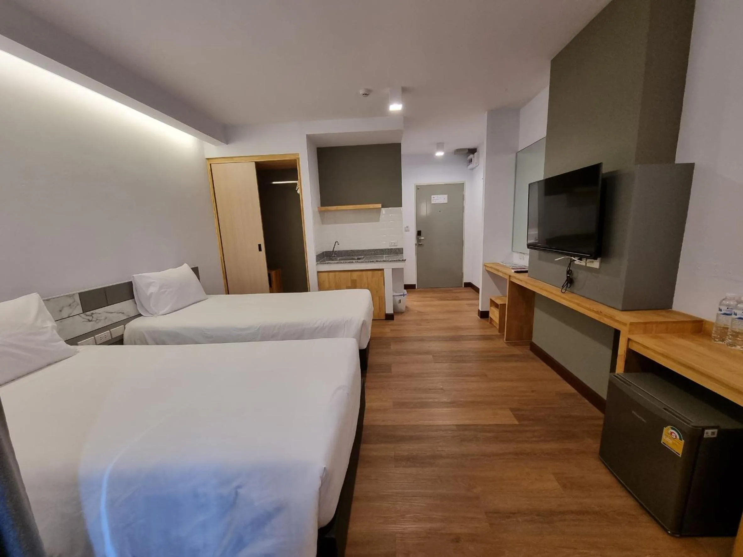 Bed in The Key Point Hotel