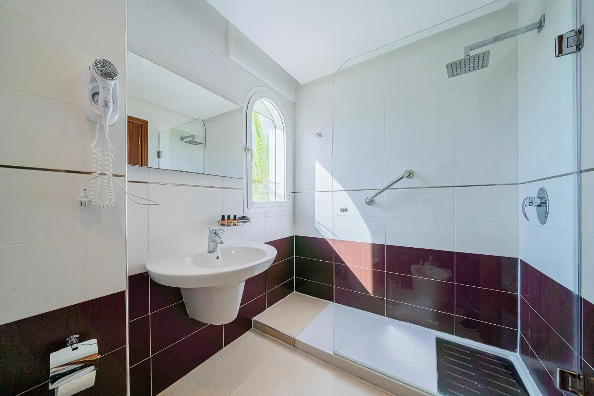 Shower in Mnar Castle