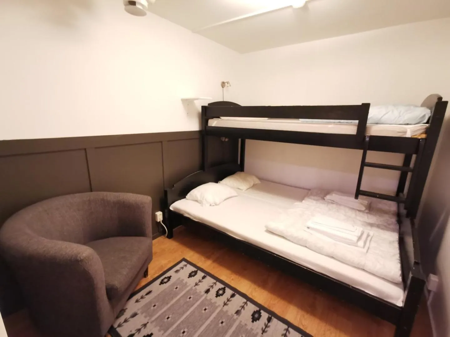 Bed in Abisko Guesthouse & Activities