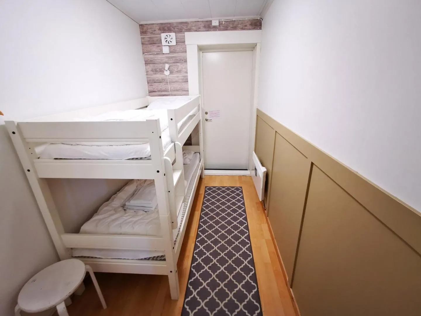 Bed in Abisko Guesthouse & Activities