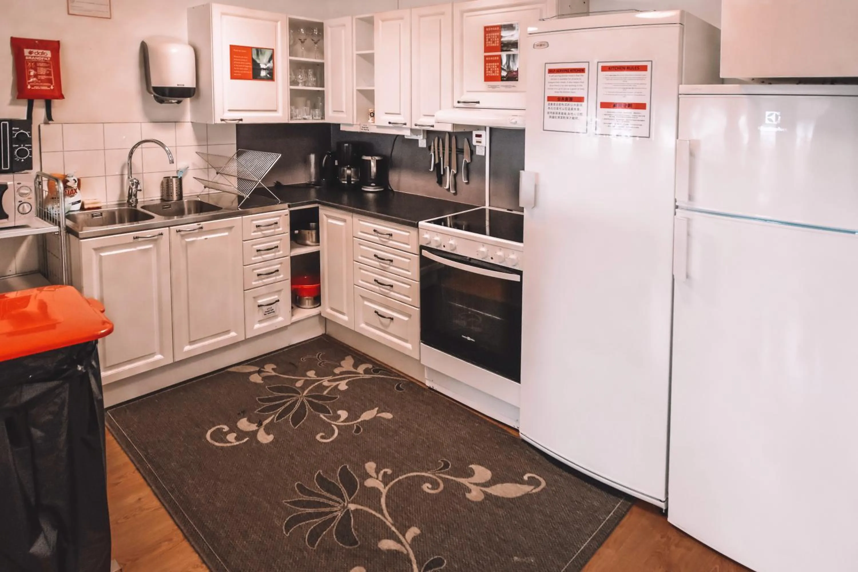 Communal kitchen in Abisko Guesthouse & Activities