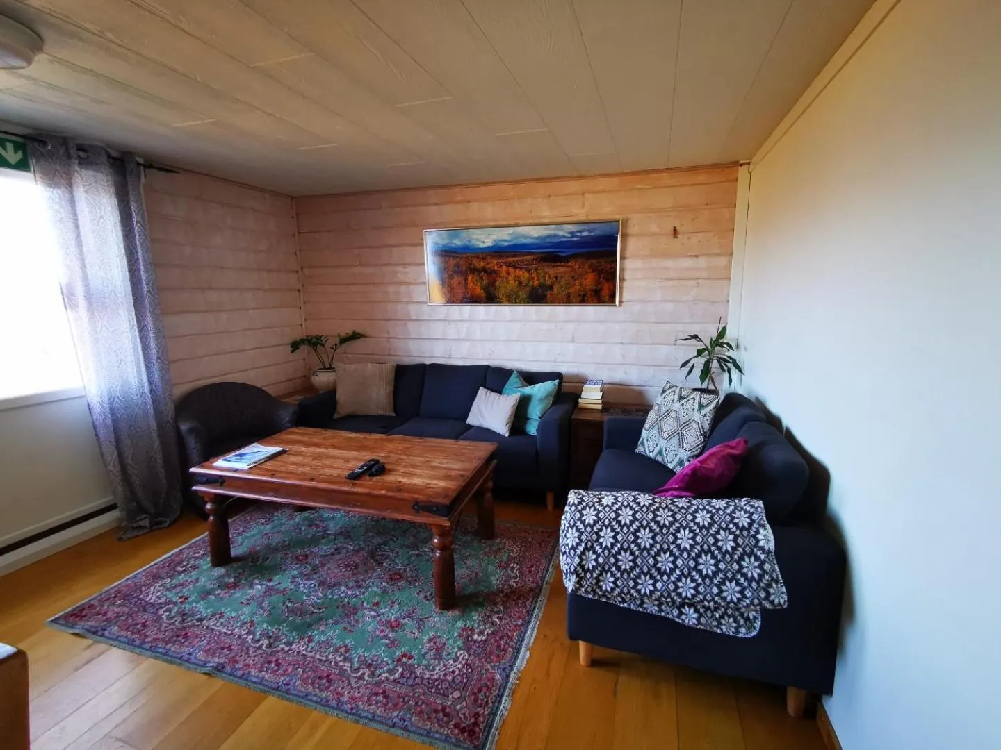 Abisko Guesthouse & Activities