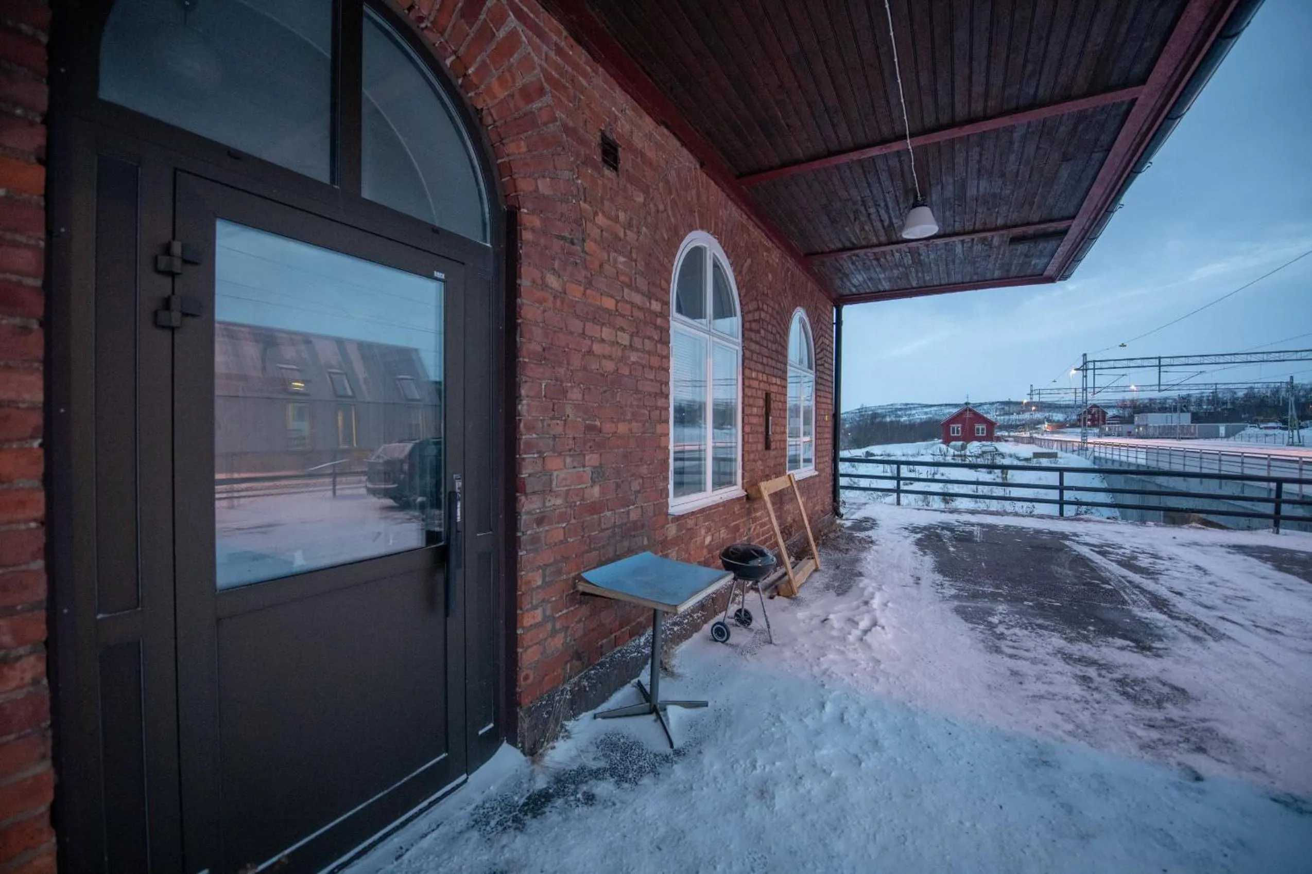 Abisko Guesthouse & Activities