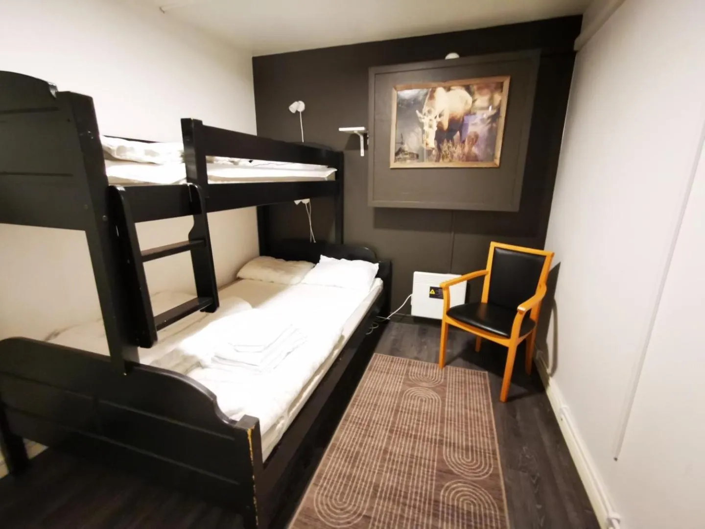 Bed in Abisko Guesthouse & Activities