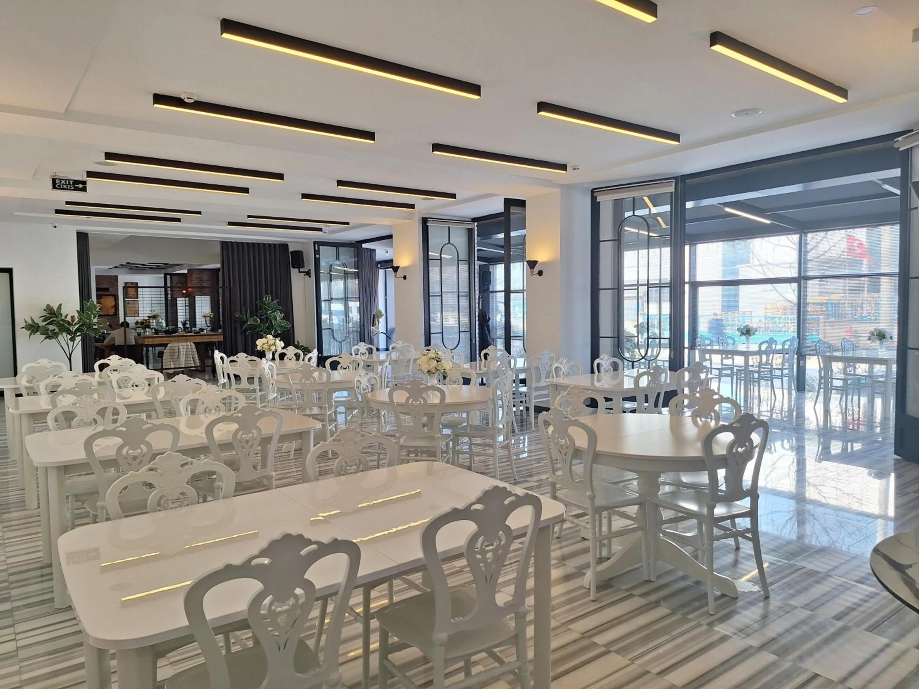 Banquet/Function facilities in N'Ala Otel