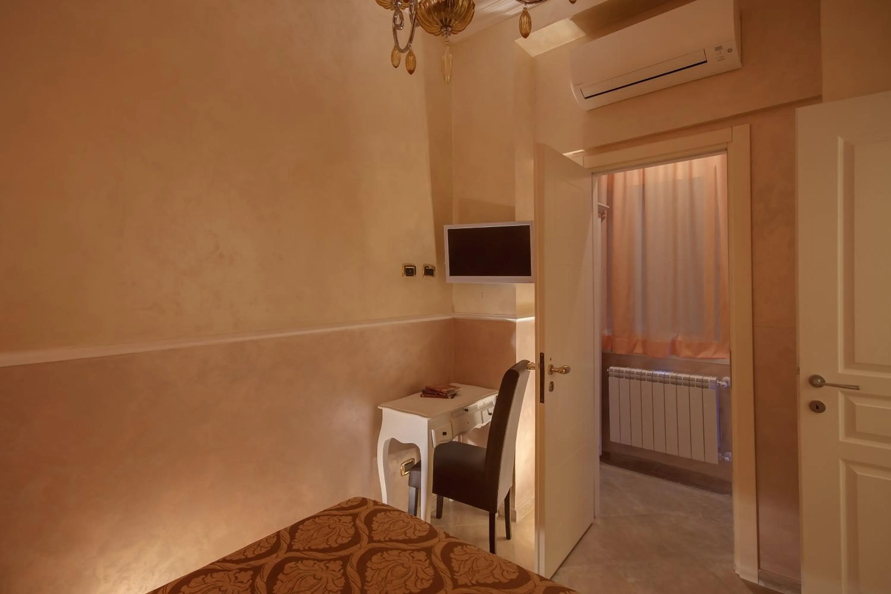 TV and multimedia, Bed in Quality in Rome