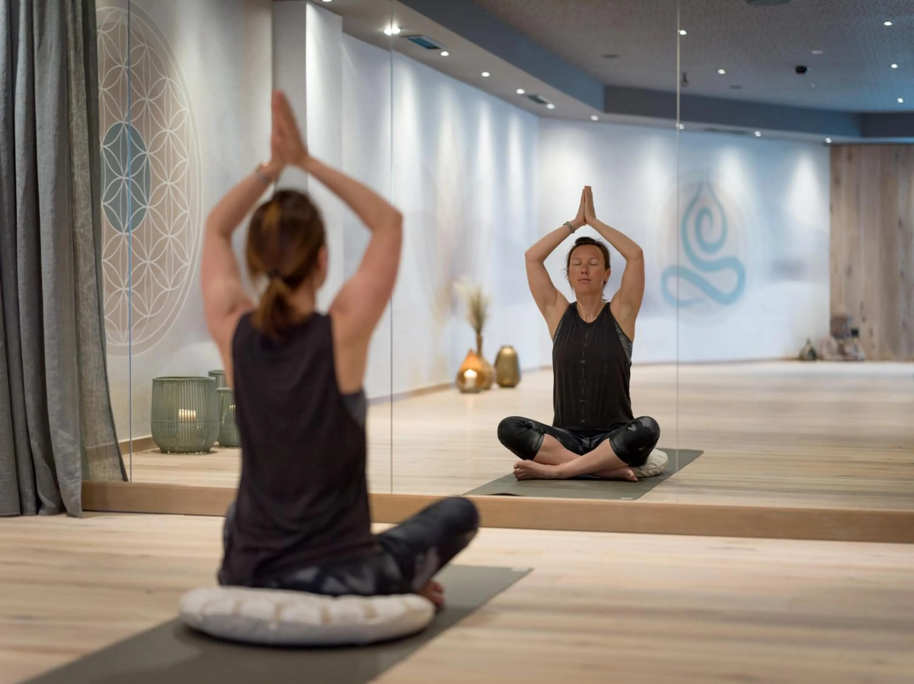 Swimming pool in Hotel Alte Post