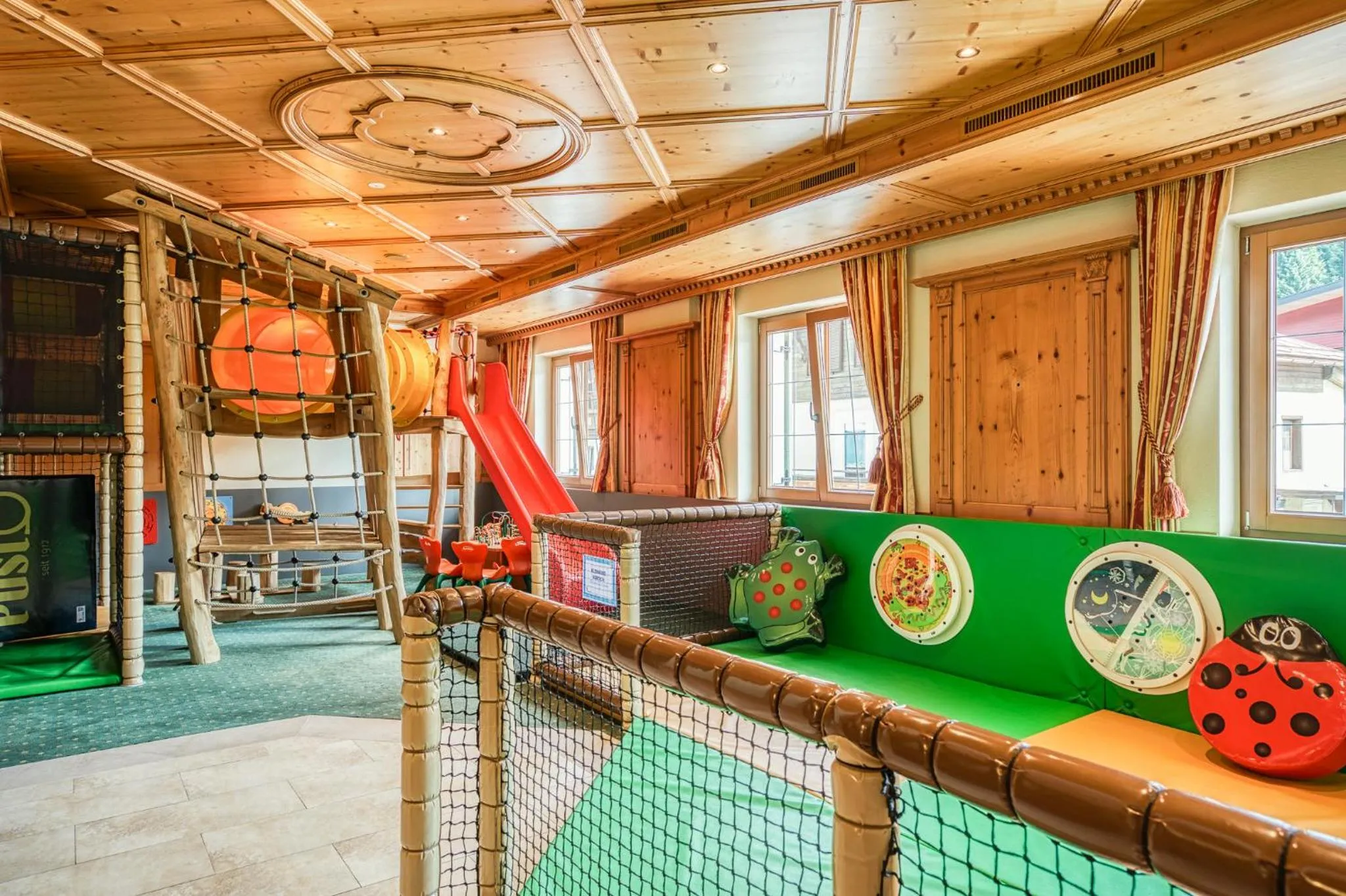 Game Room in Hotel Alte Post