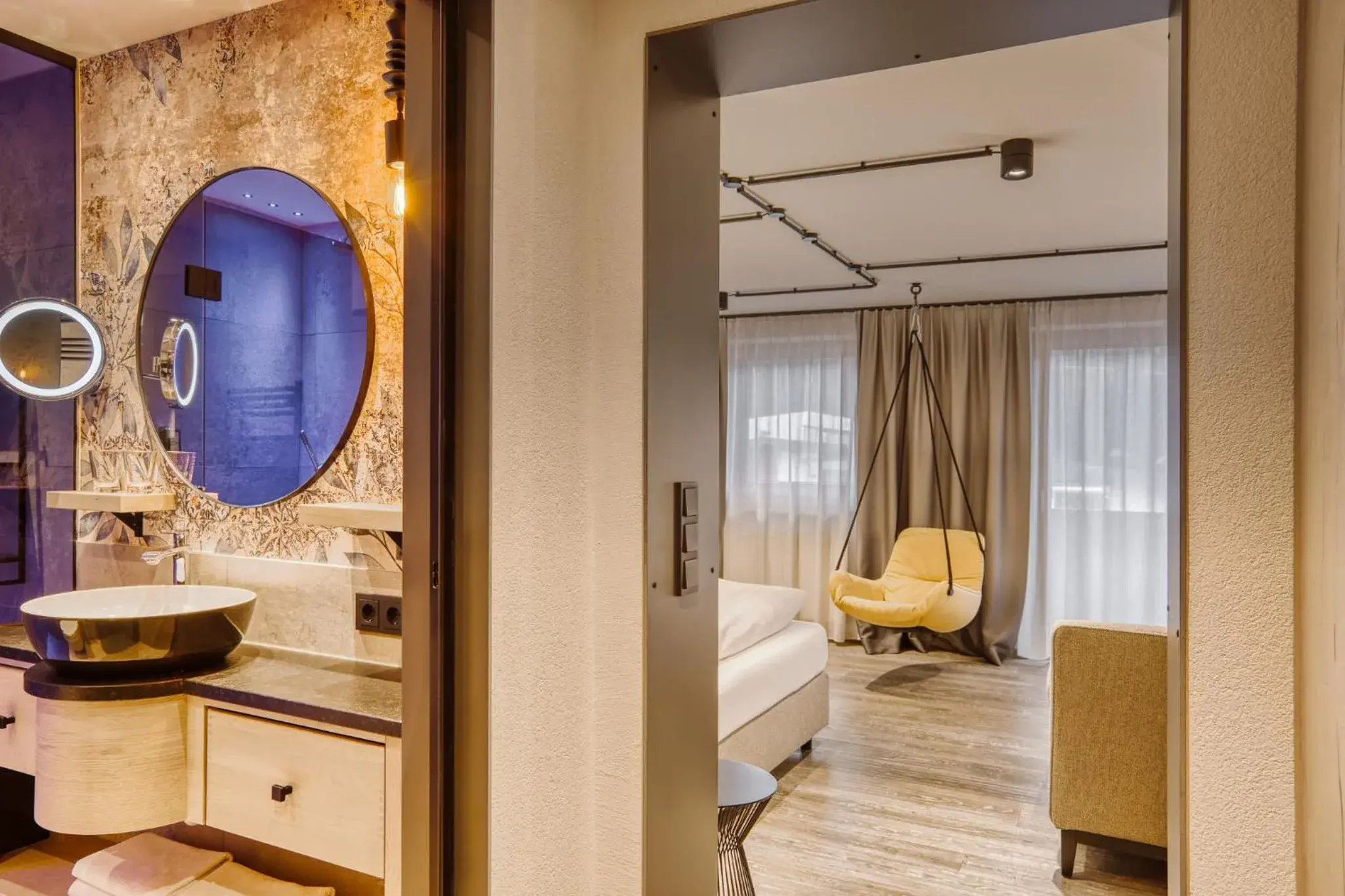 Deluxe Double Room with Shower in Hotel Alte Post Deluxe Double Room with Shower in Hotel Alte Post