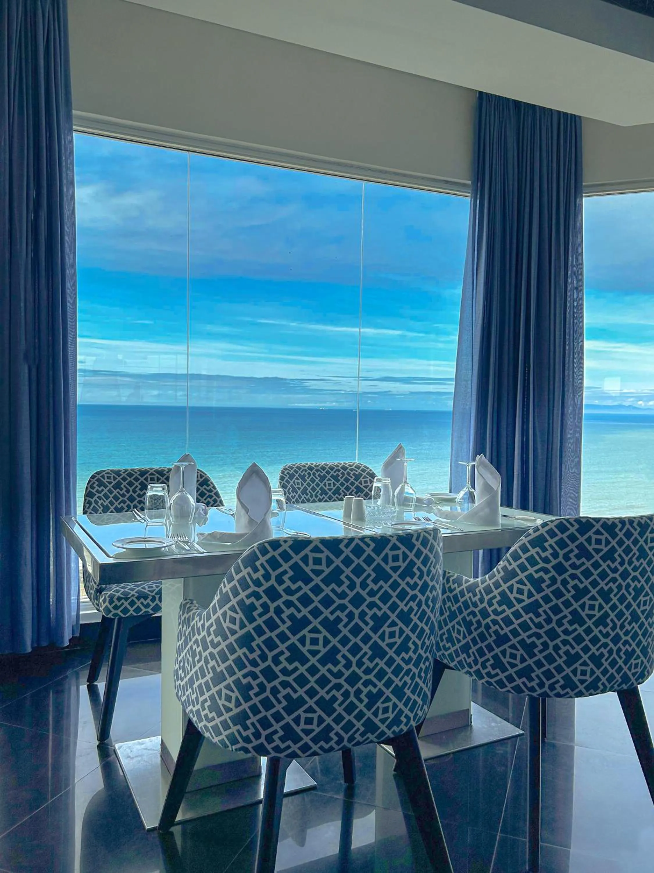 Restaurant/places to eat in Hotel Farah Tanger