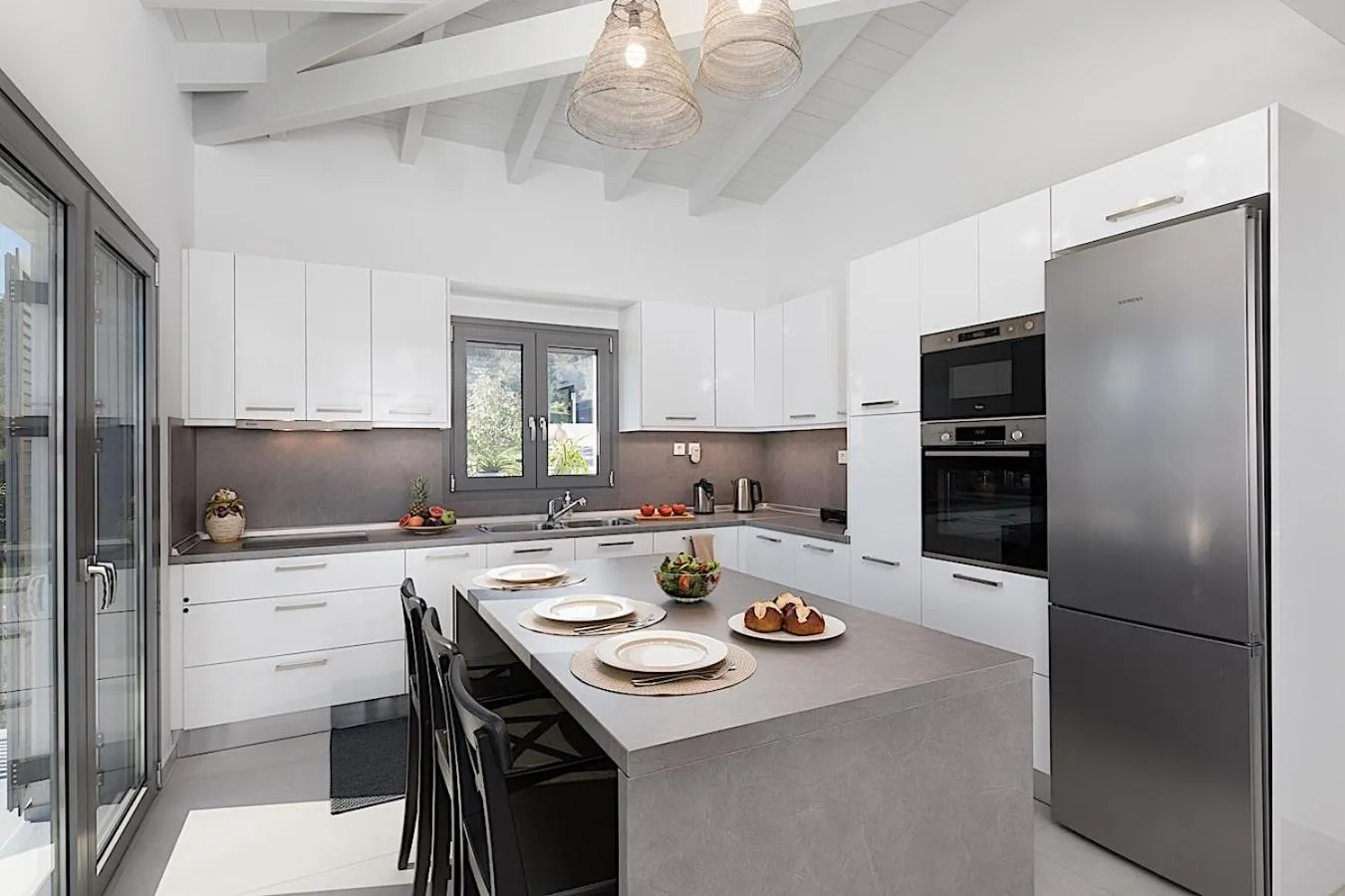 Kitchen or kitchenette in Villa Giem