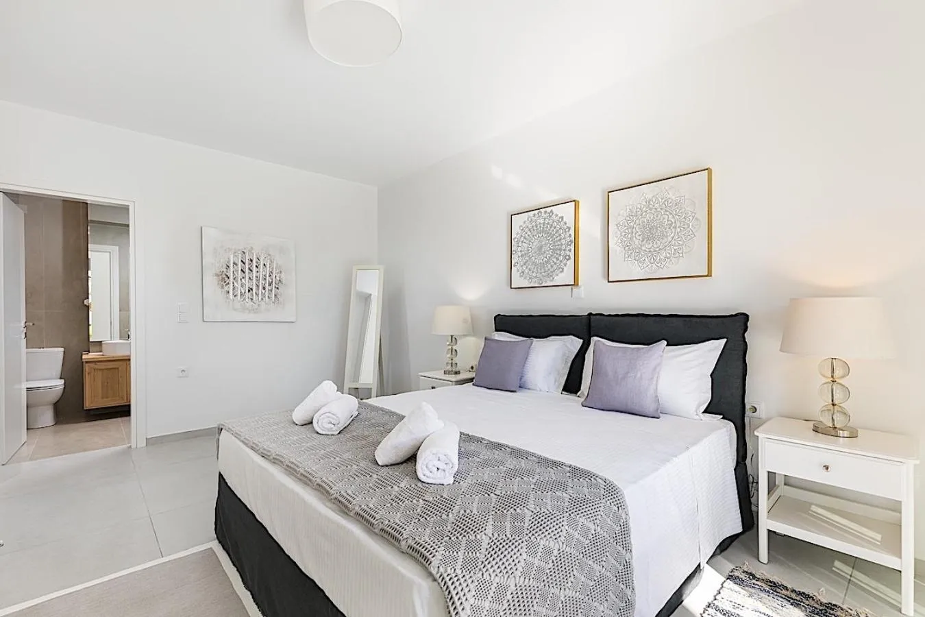 Bedroom, Bed in Villa Giem