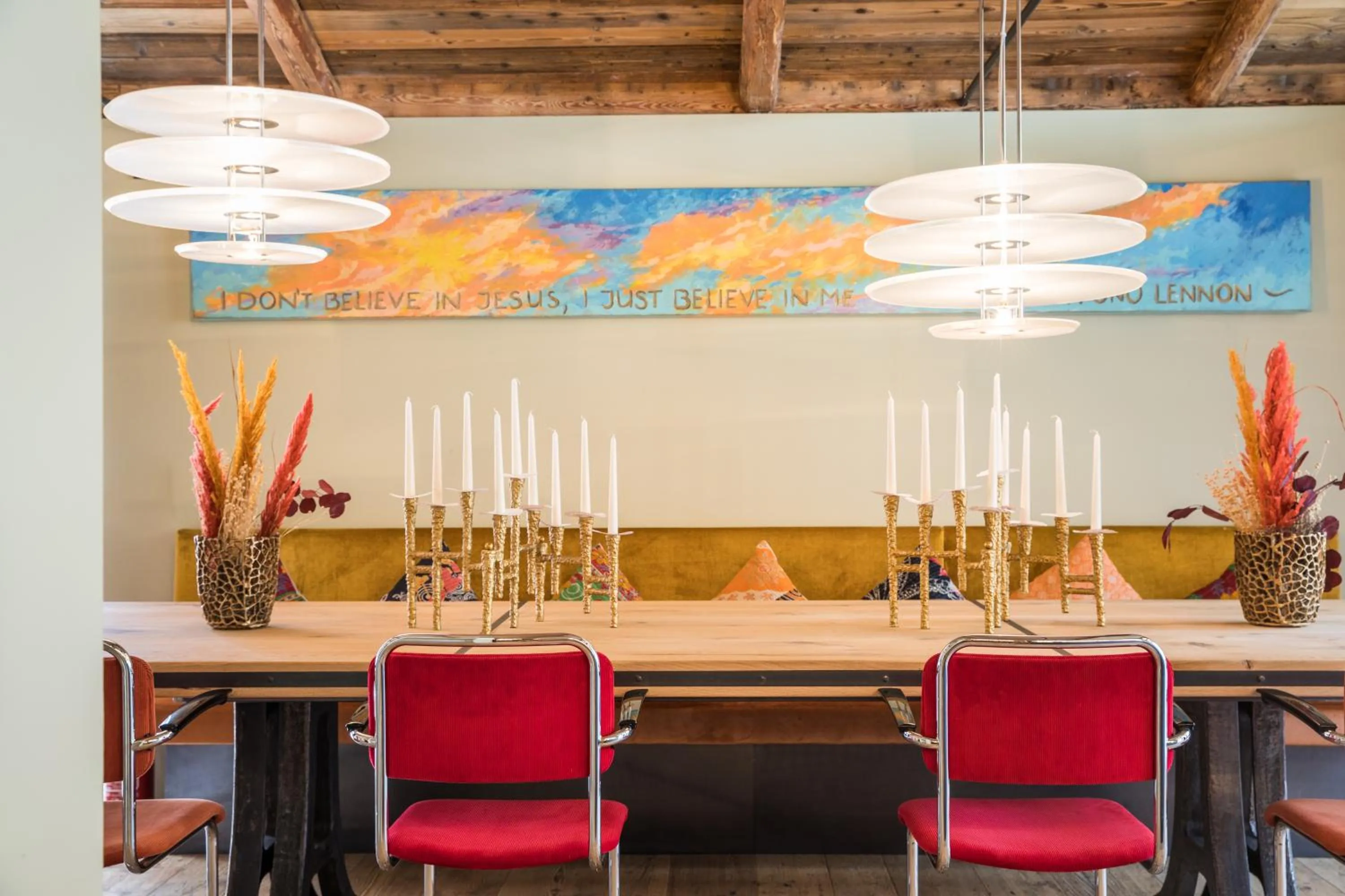 Dining area in Raffl's Tyrol Hotel