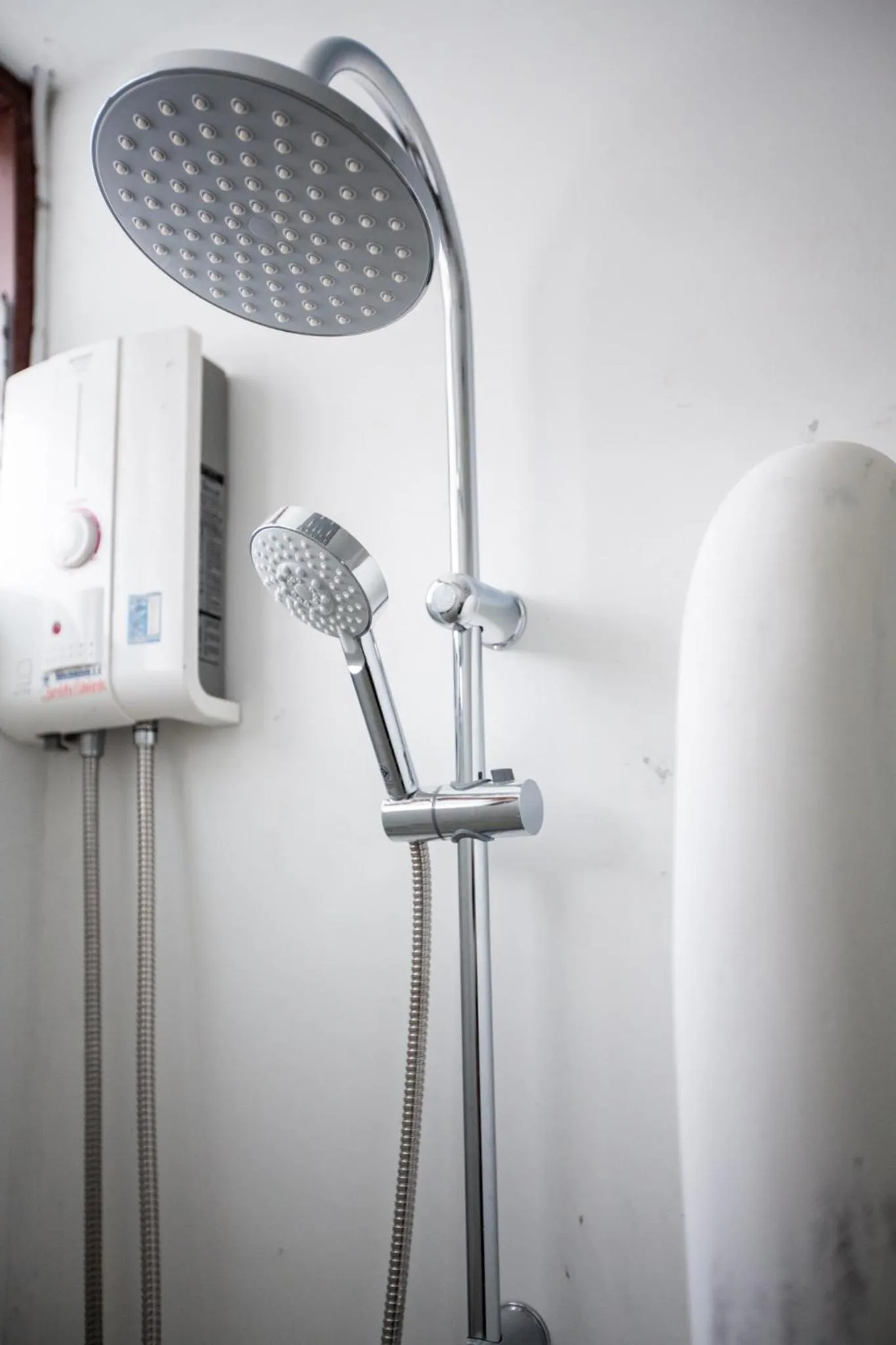 Bathroom in My Way Hostel Chiang Mai
