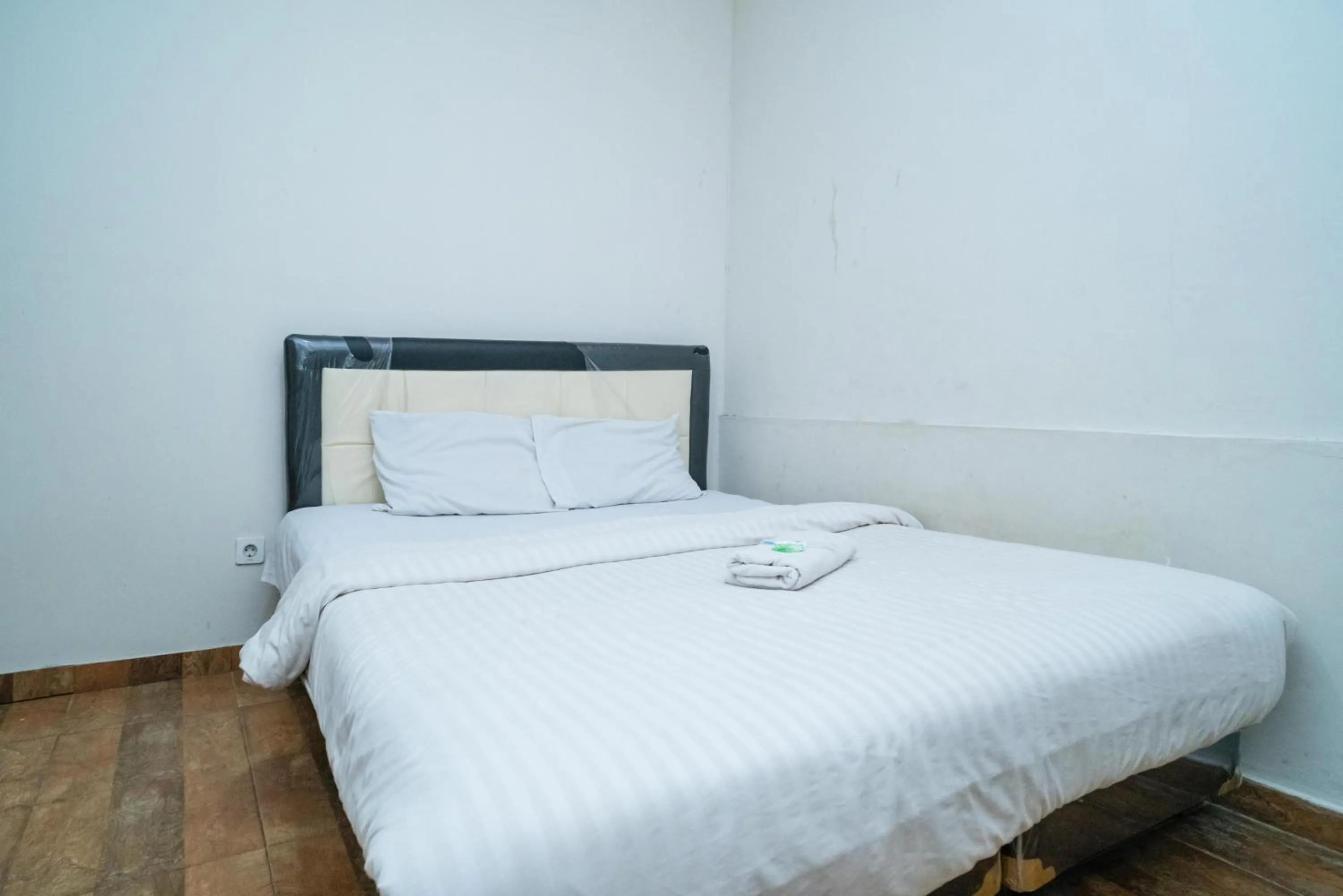 Bed in 77 Guest House Serpong Mitra RedDoorz