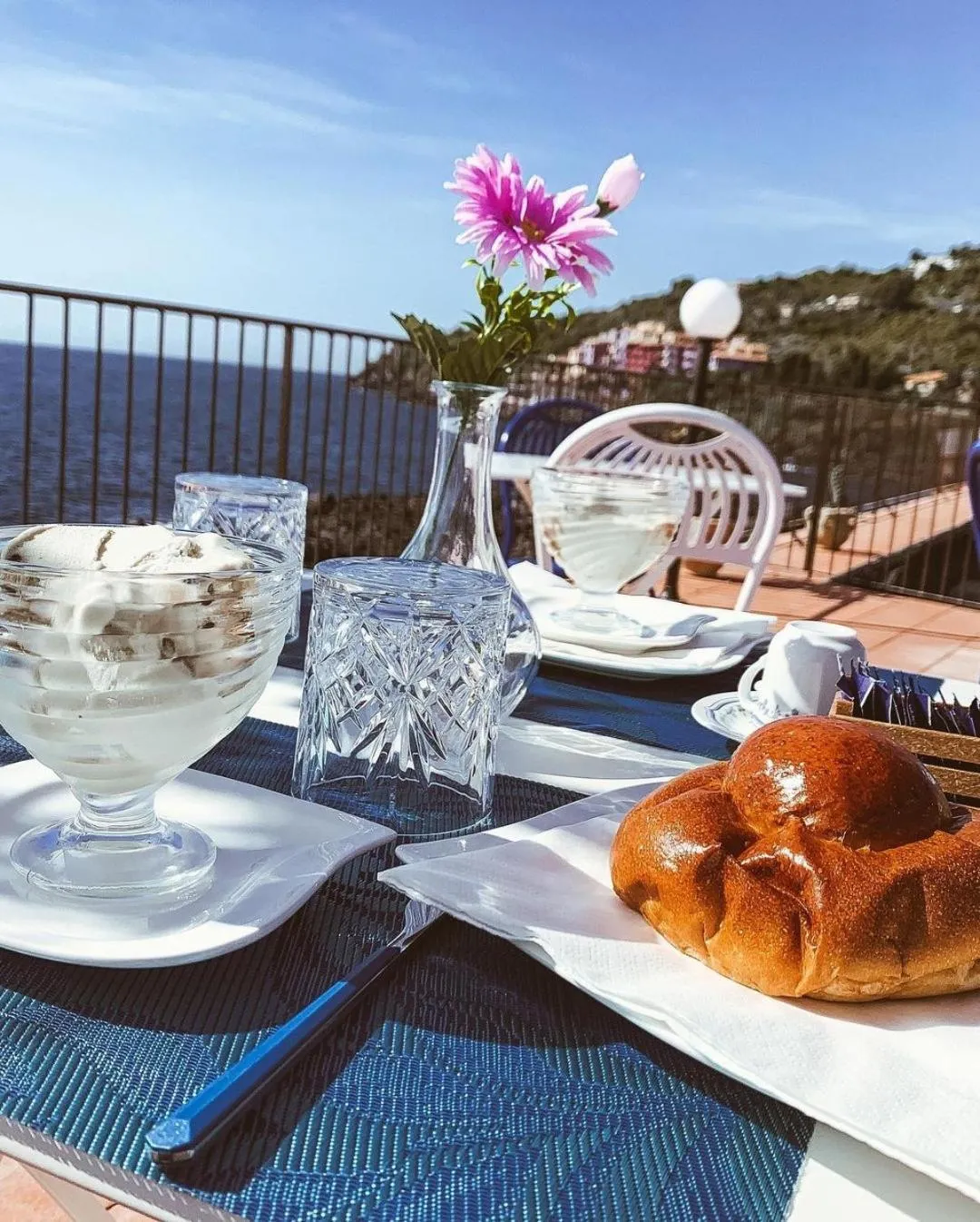 Food and drinks in Made in Sicily Santa Tecla