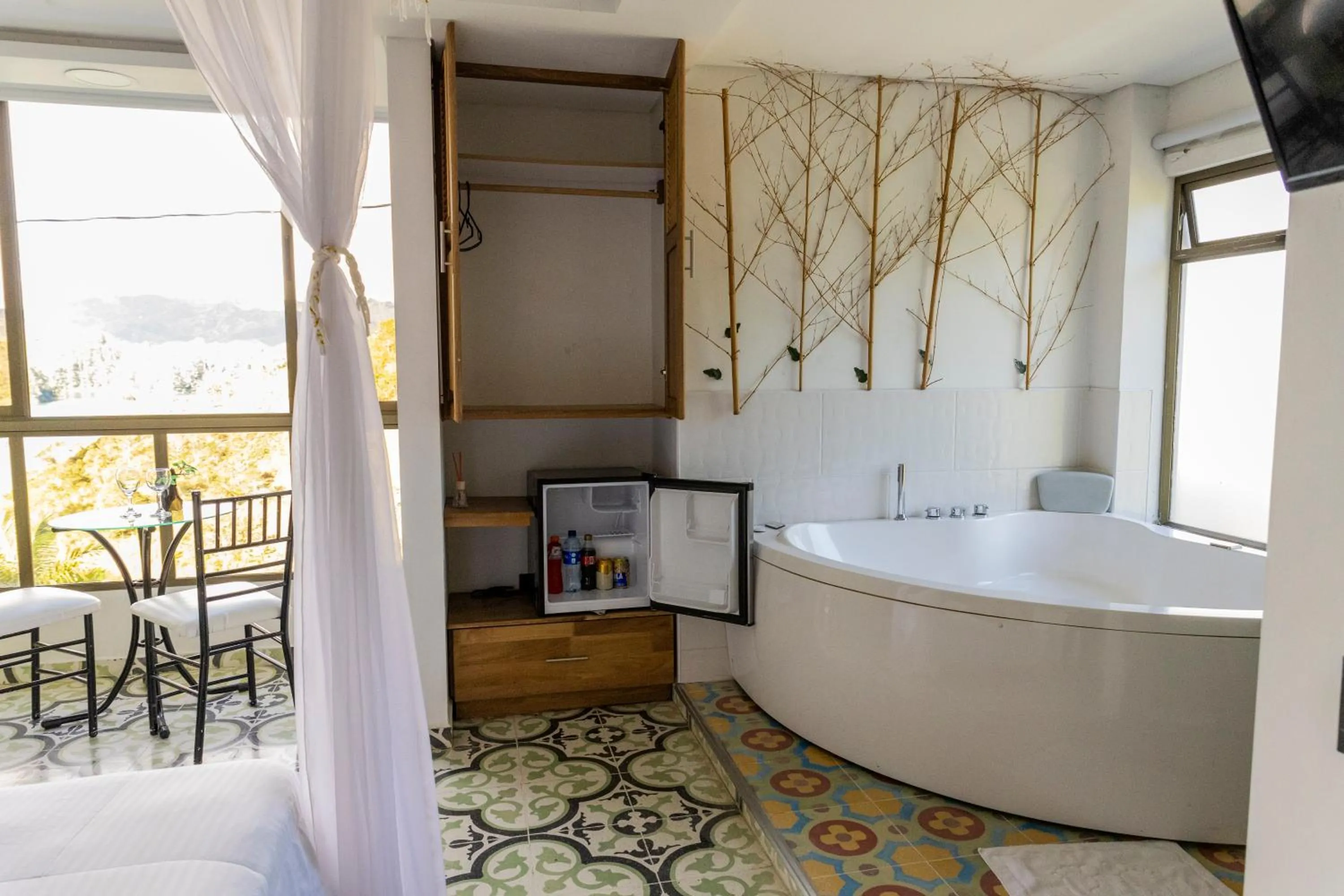 Hot Tub in Hotel Bahia Del Faro